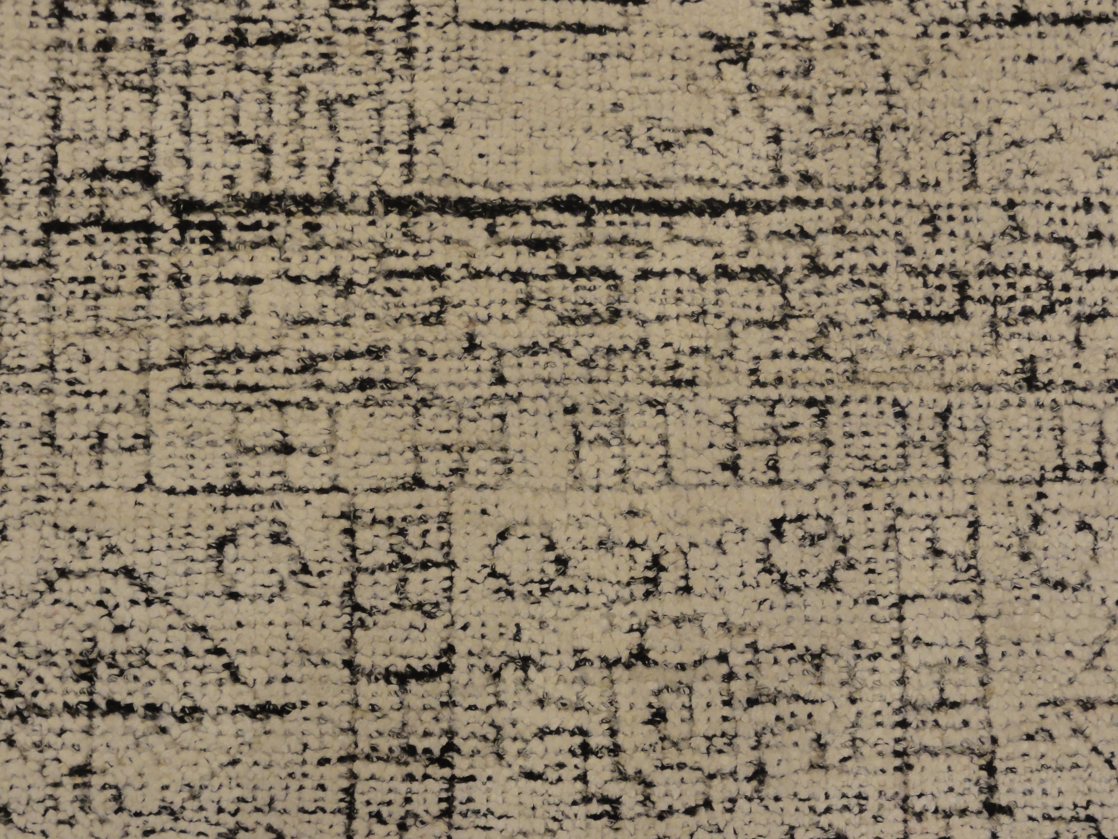 33021 Modern White Black Rug