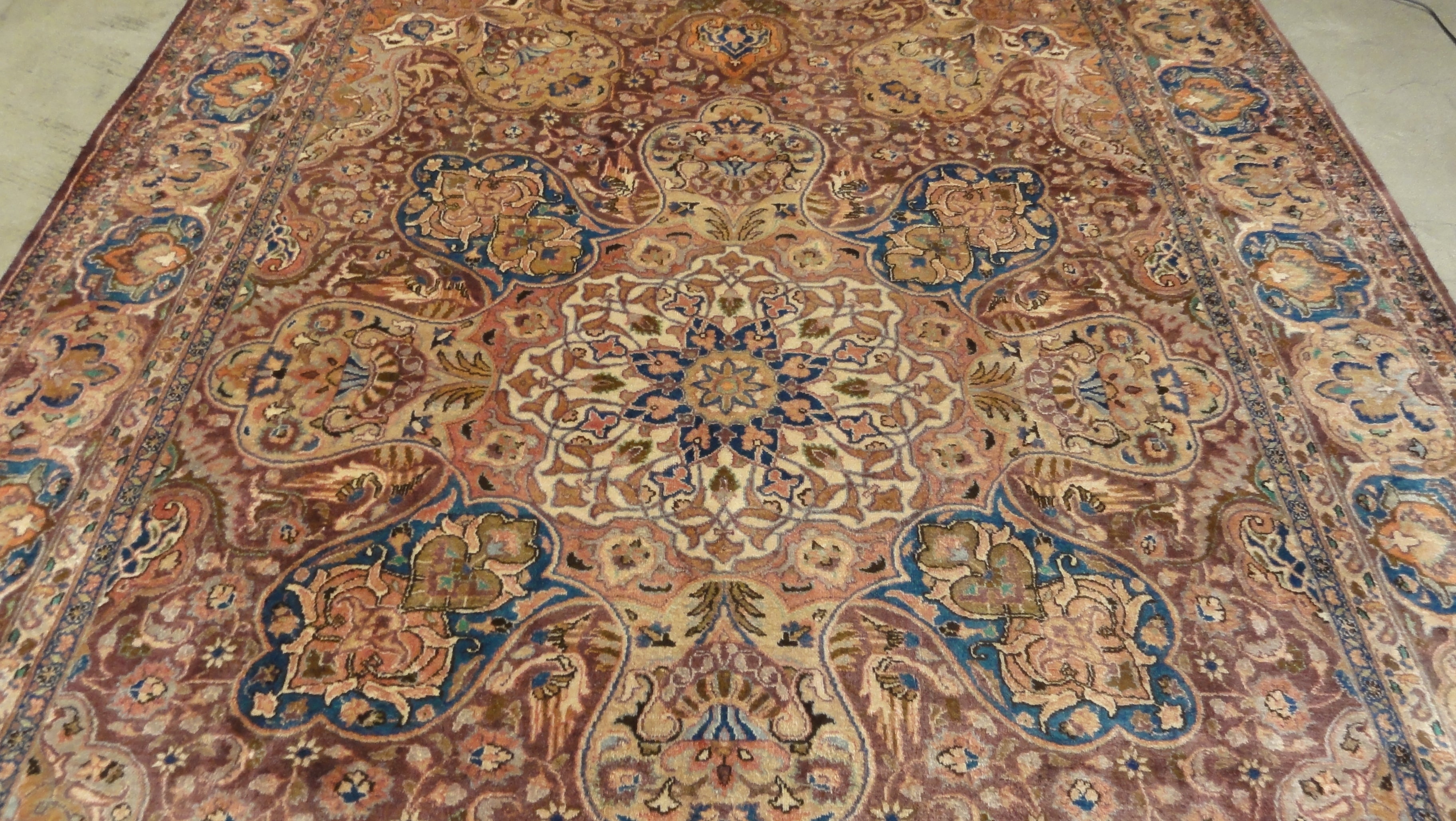 34380 Antique Mashad