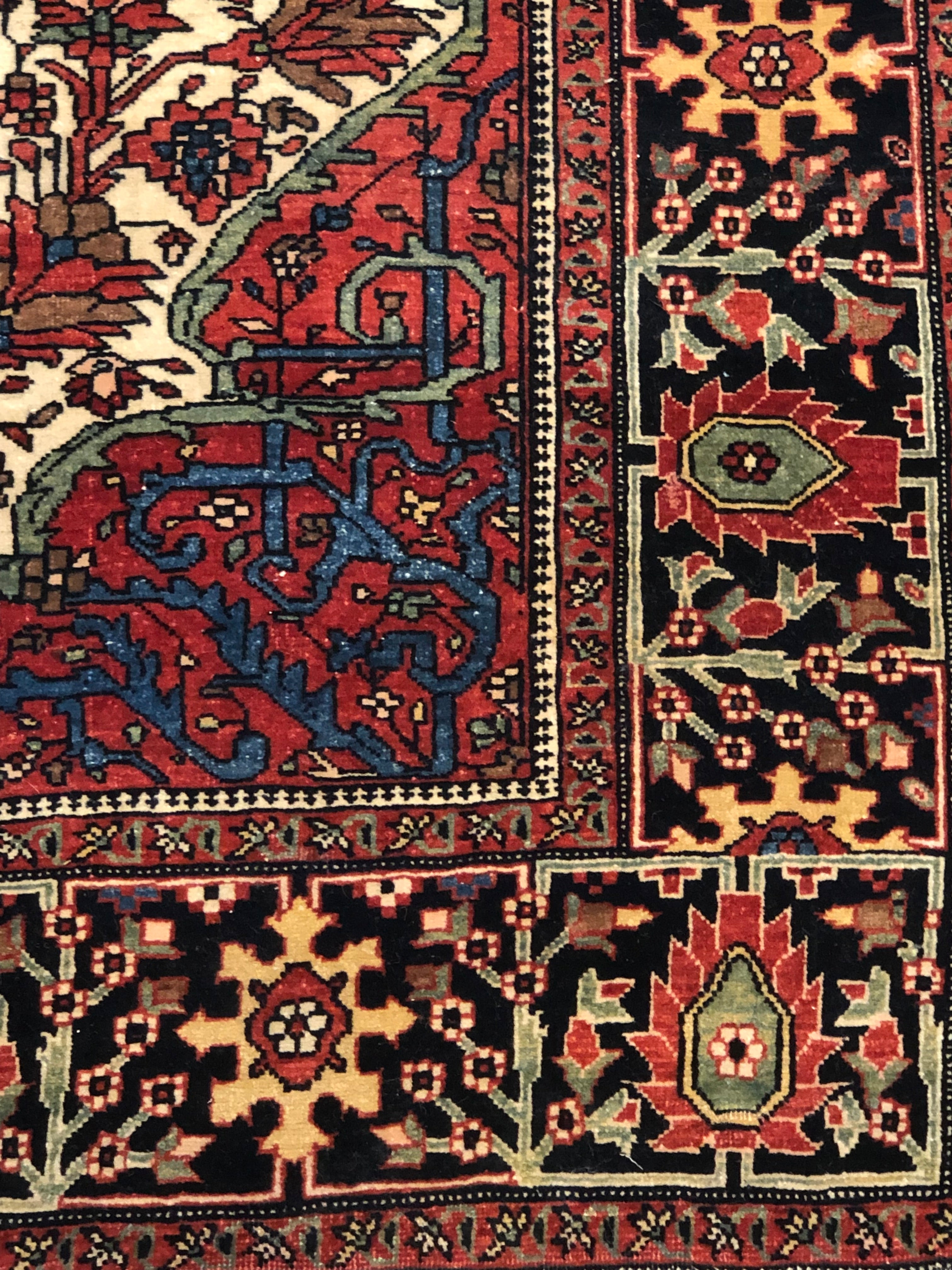 Antique Saruk Farahan Rug 37886