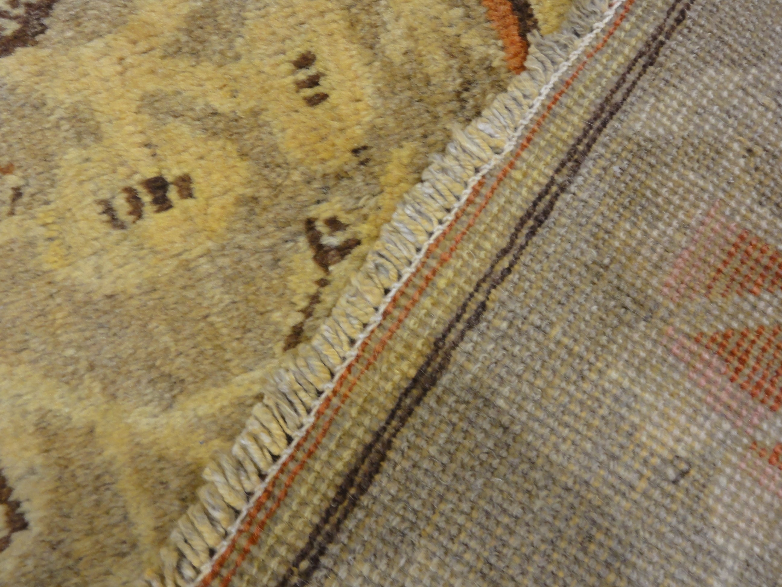 34948 Antique Samarkand Rug