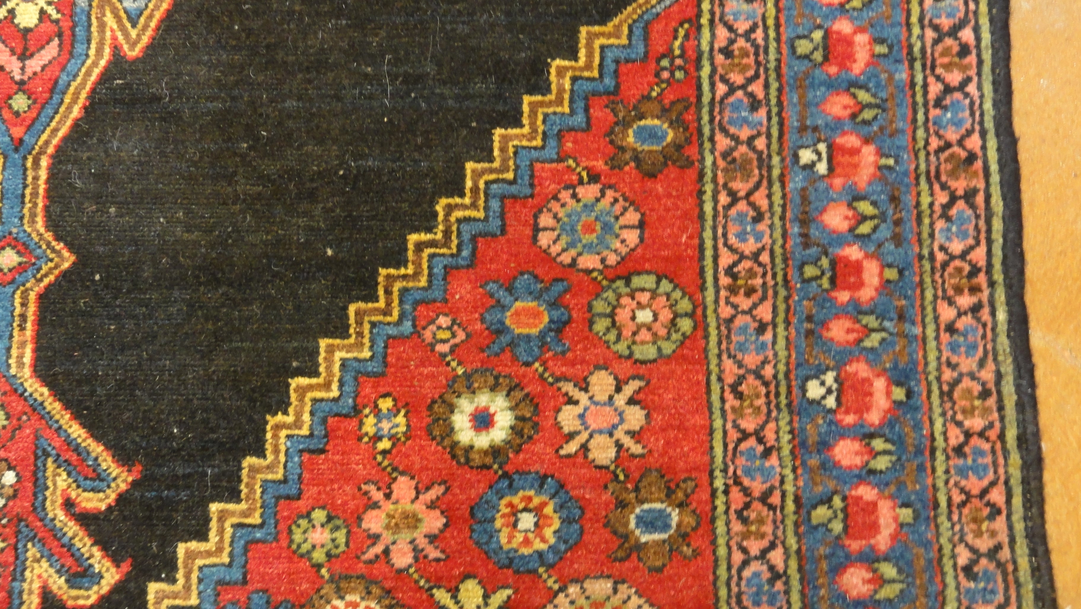 Antique Hamedan Rug 34650