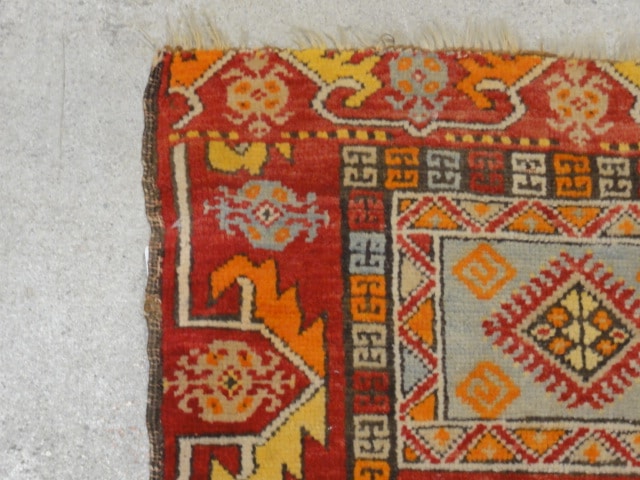 33675 Antique Yastik Rug