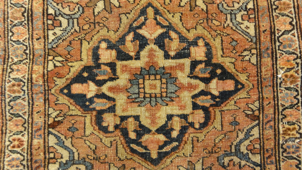34674 Antique Farahan Rug