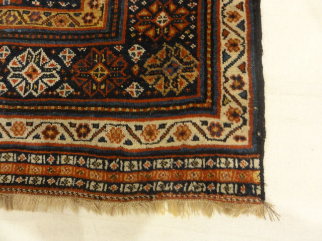 35598 Antique Qashgai Rug