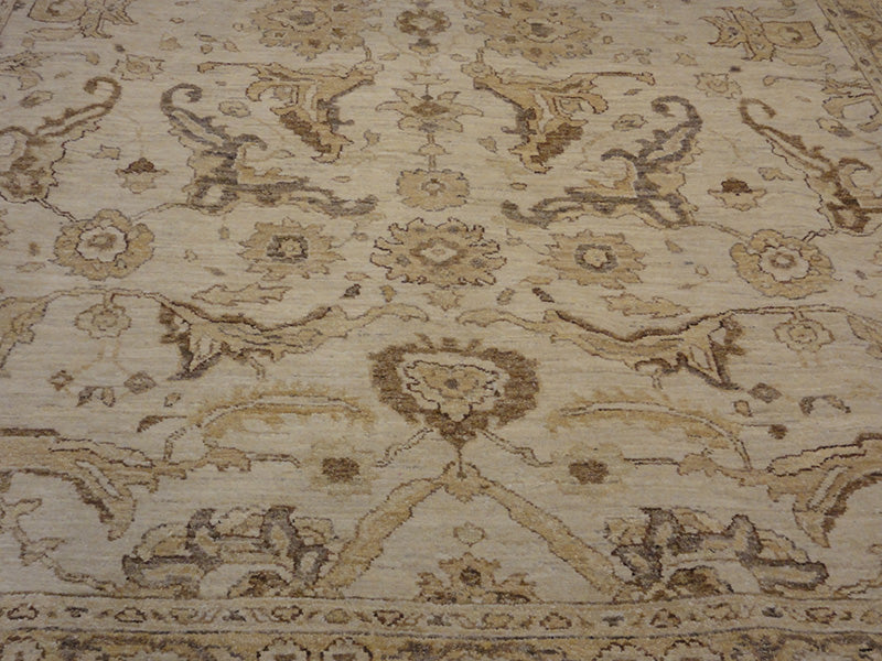 Unique Oushak Rug 28114