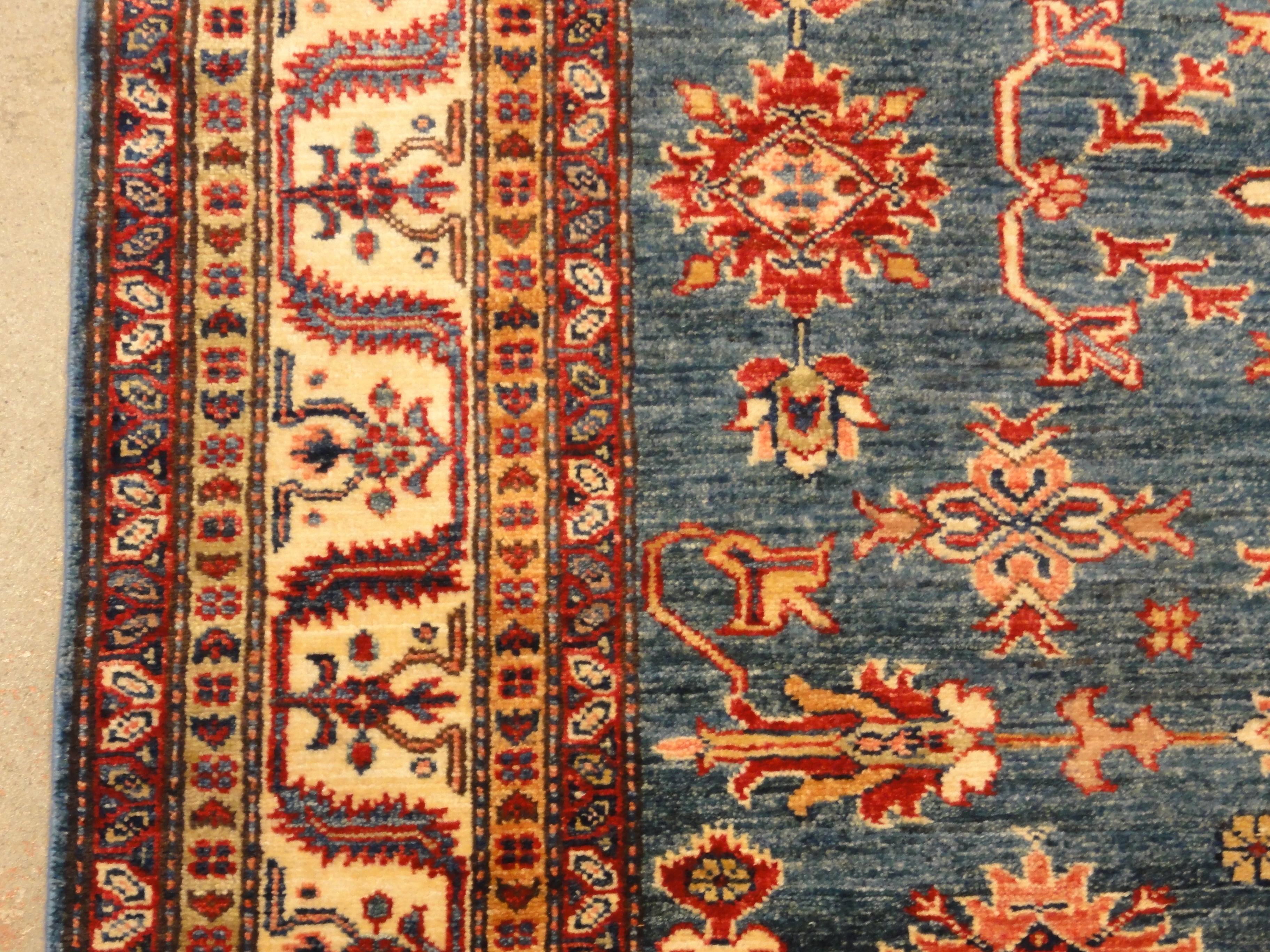 Fine kazak Rug 33216