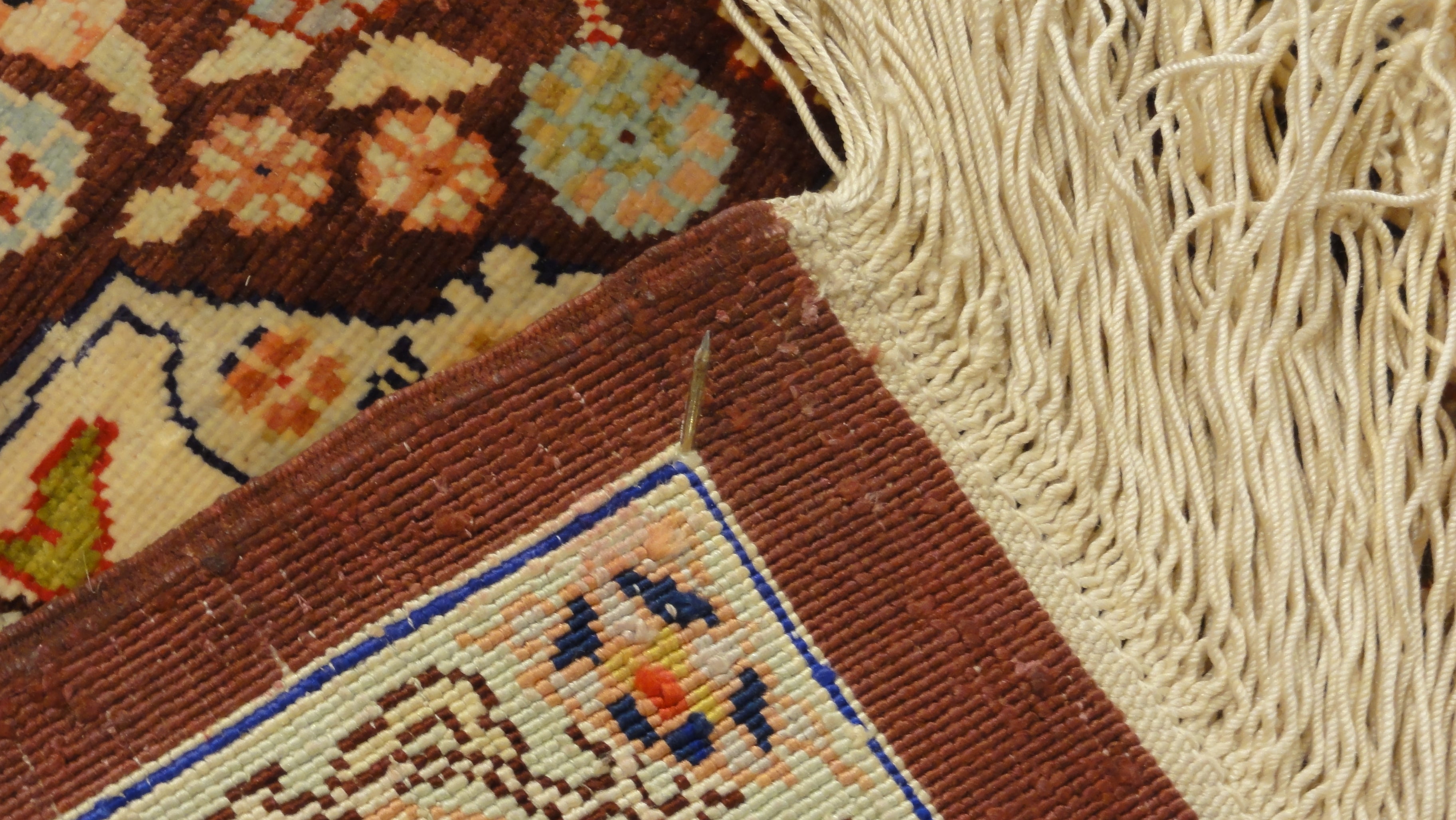 Vintage Silk Hereke 34524