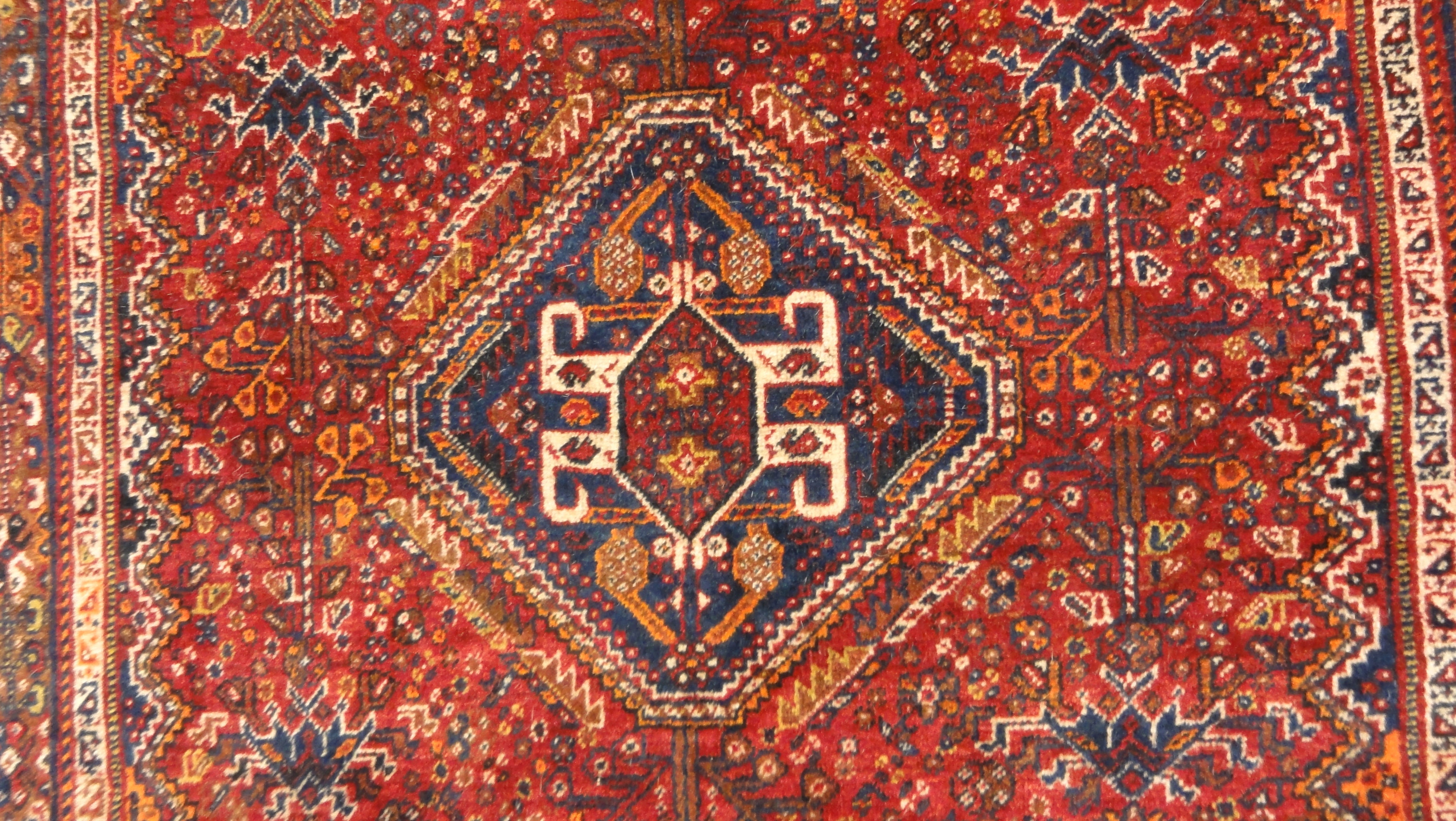 34589 Antique Qashqai Rug