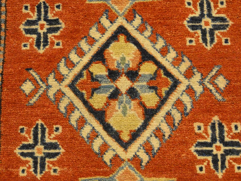 Fine Kazak Rug 32553
