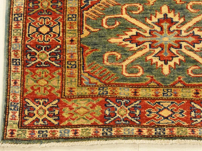 Fine Caucasian Kazak 31403