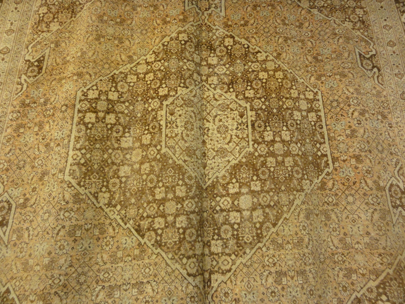 Antique Haj jalili Tabriz in a Fine Herati Design 28463