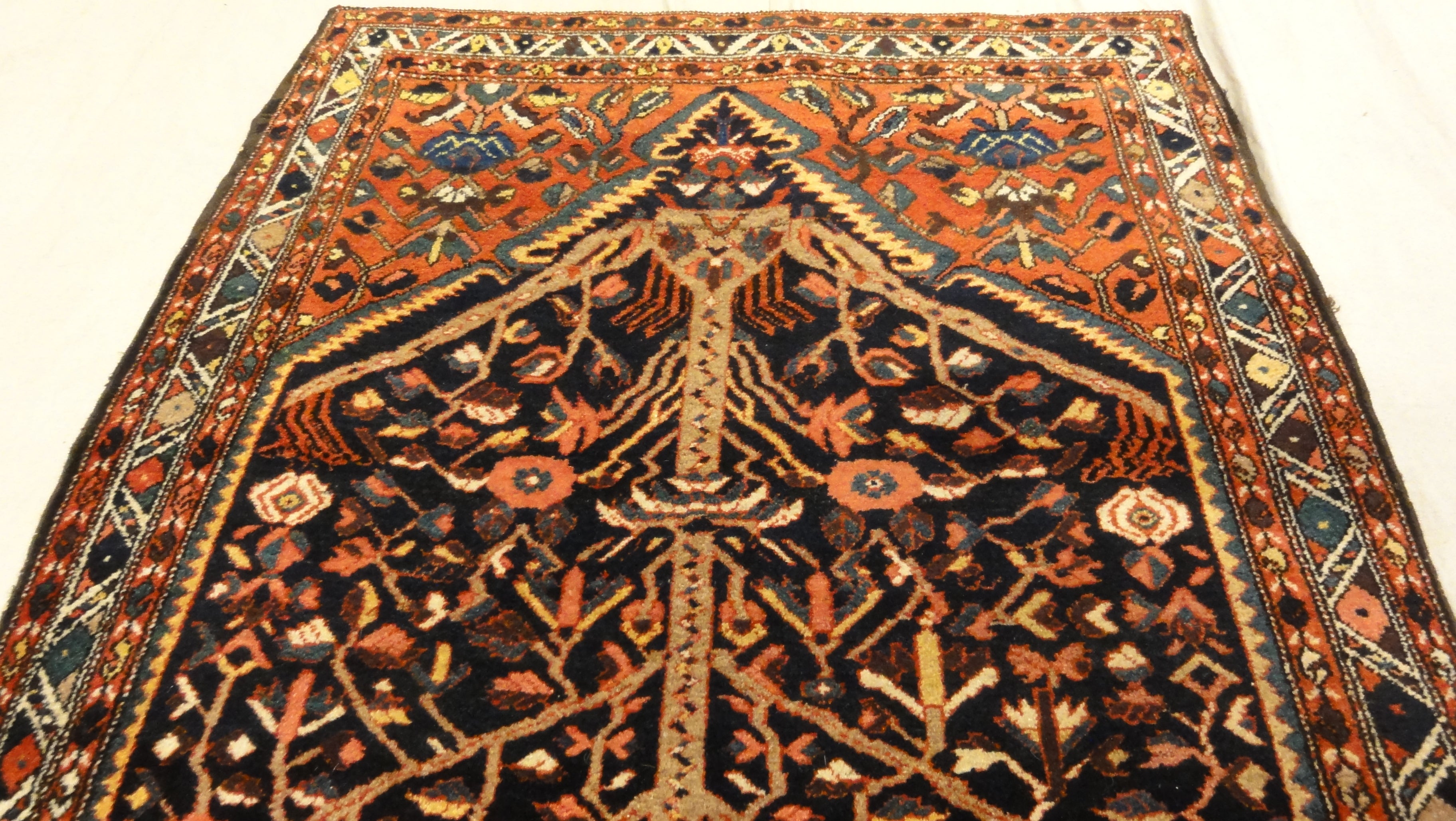 Antique Bakhtiari Rug 34580