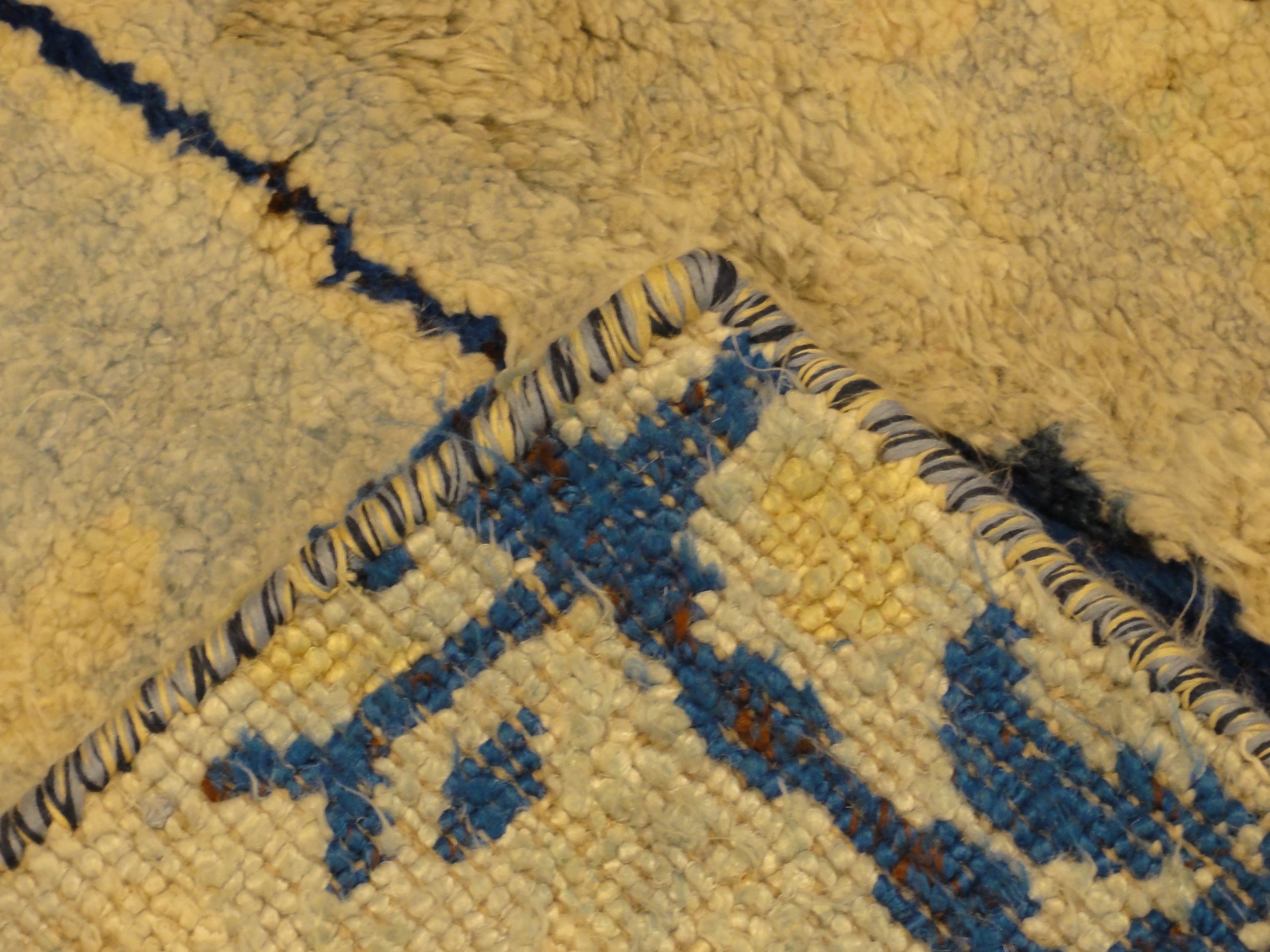 30478 Saree Silk Silver and Indigo Patterned Indian Rug