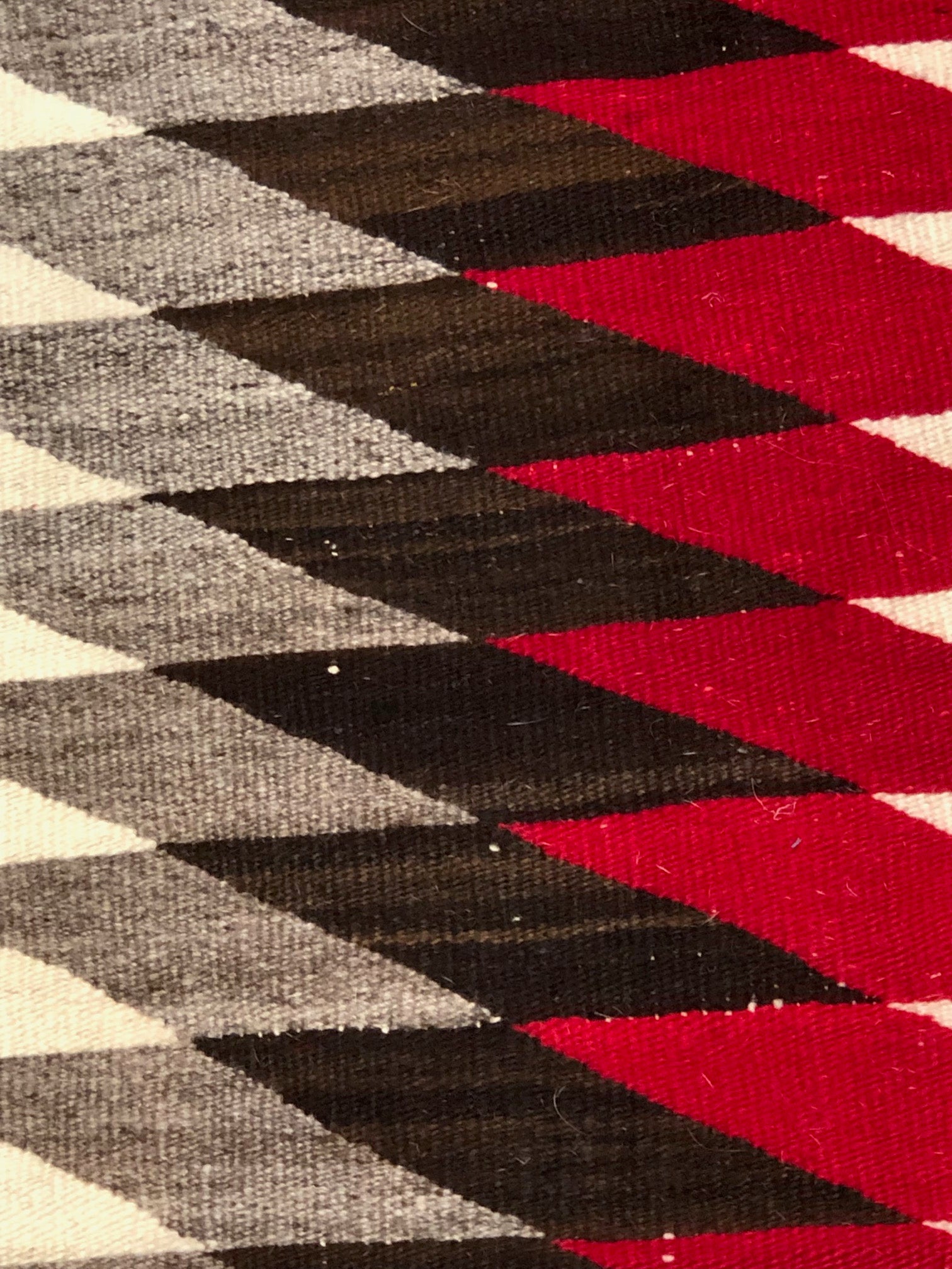 38238 Antique Navajo