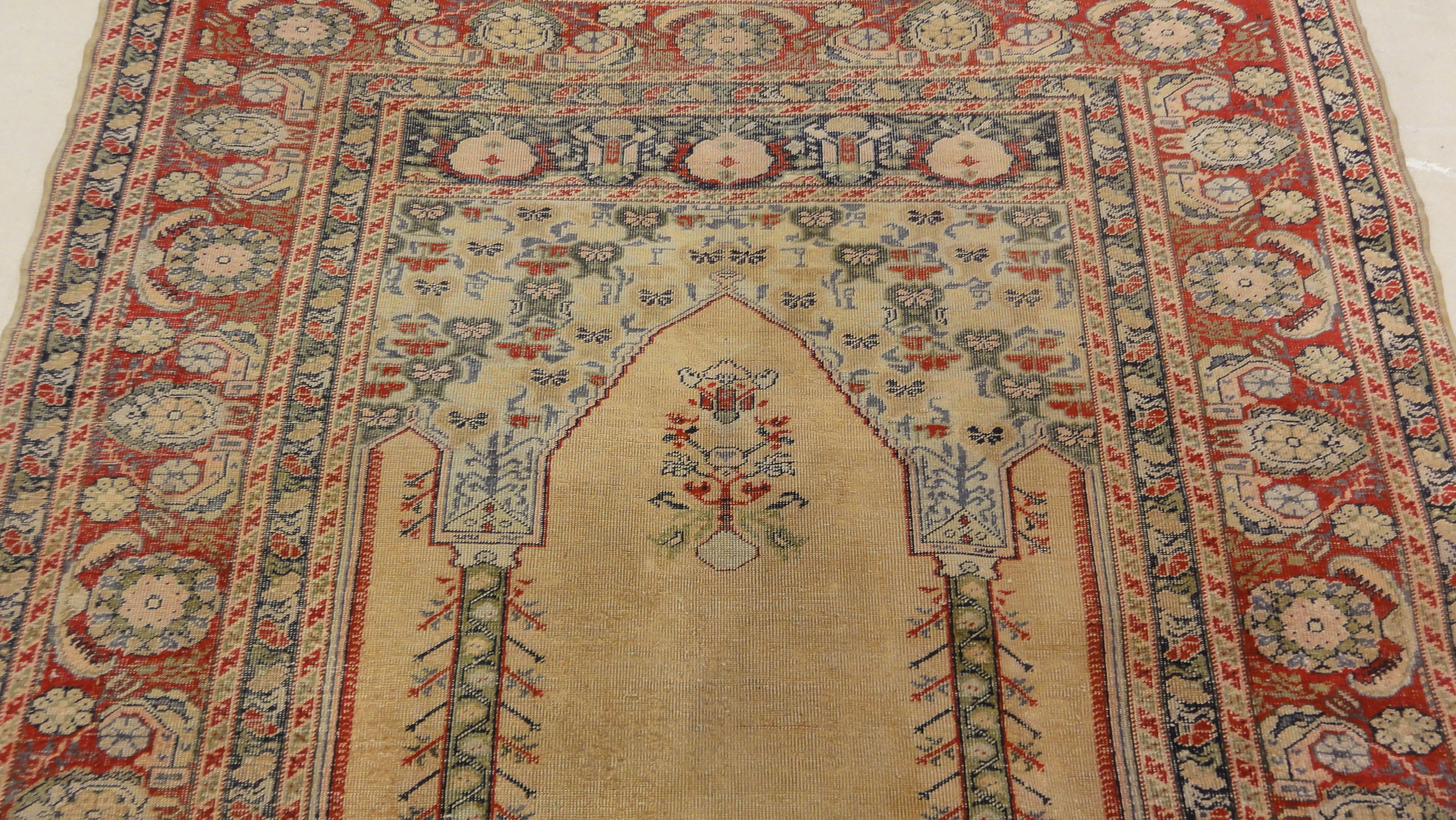 Antique Silk Prayer 34689