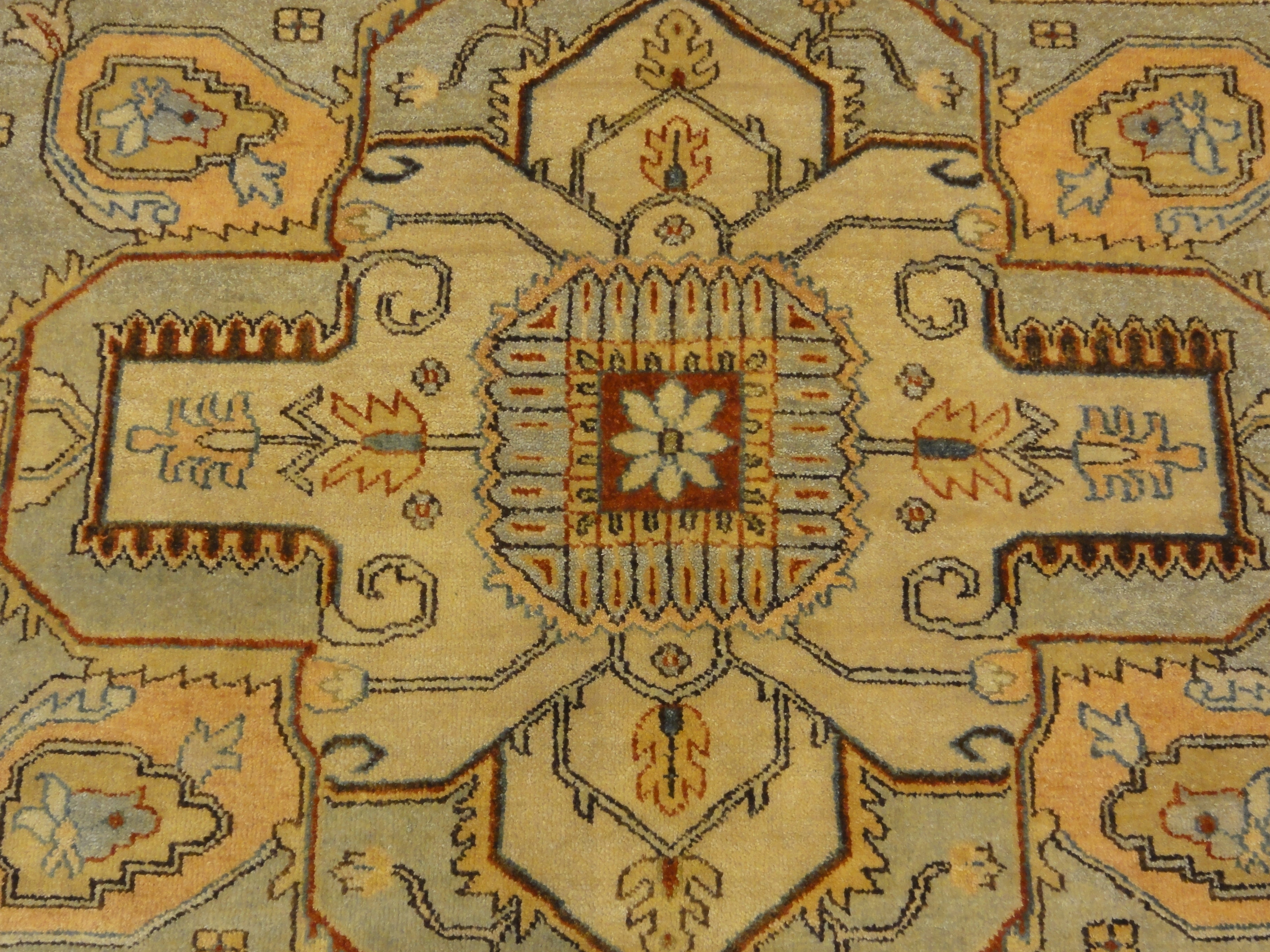 29096 Fine Heriz Rug