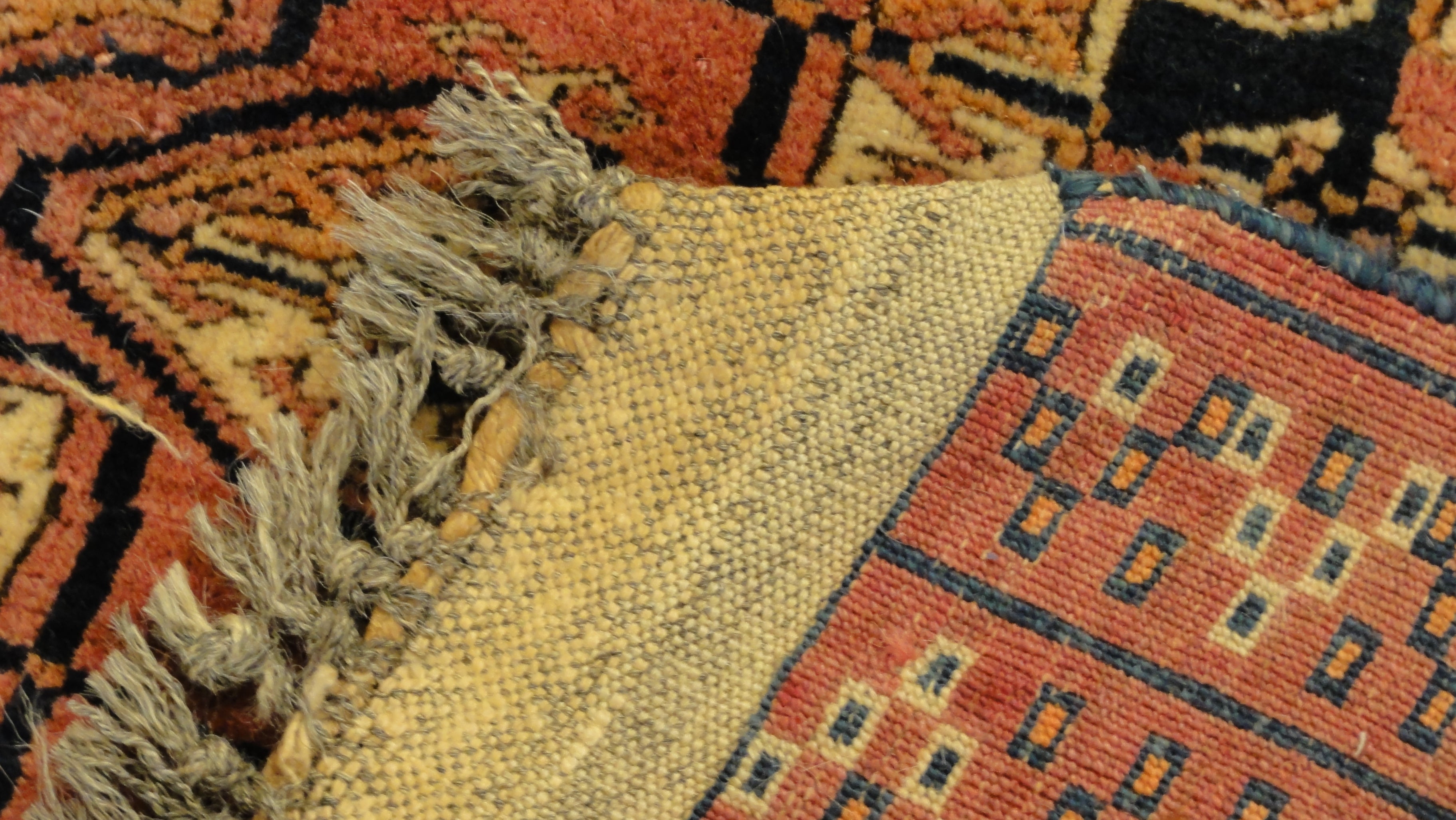 34610 Antique Turkoman