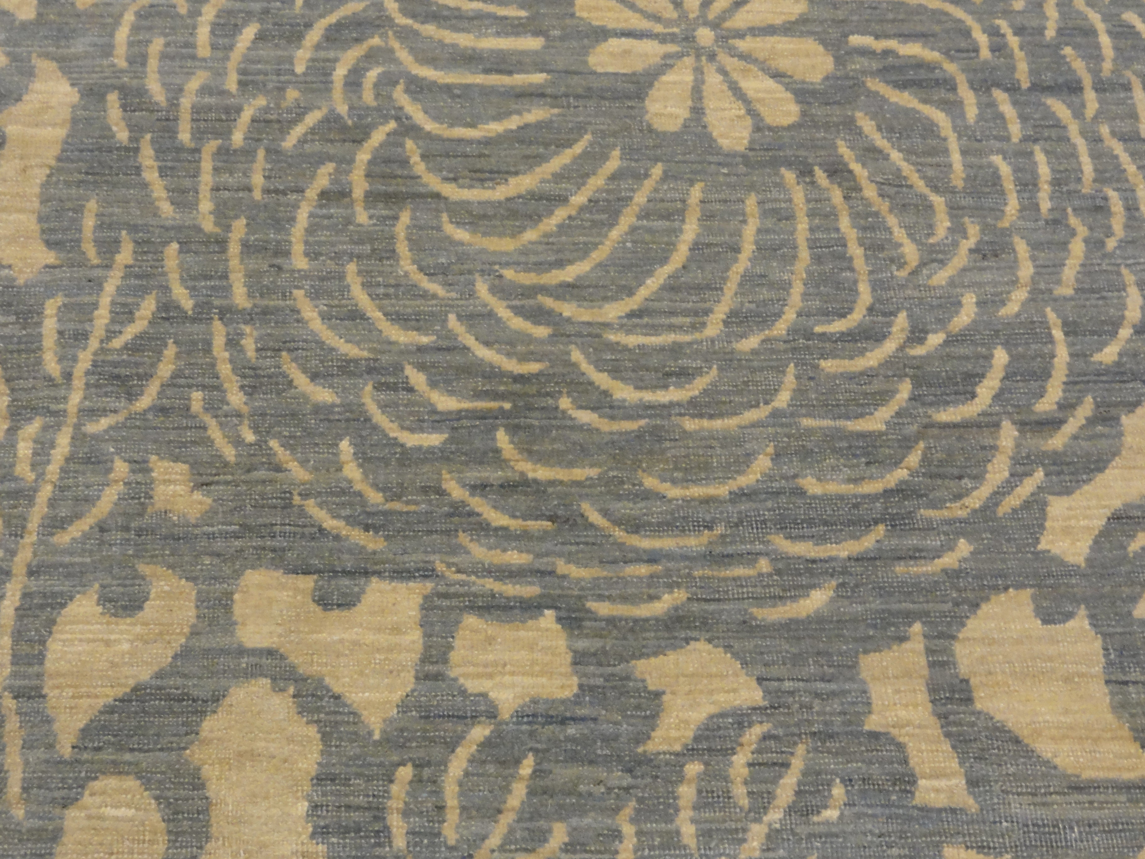 Fine Lotus Garden 33332