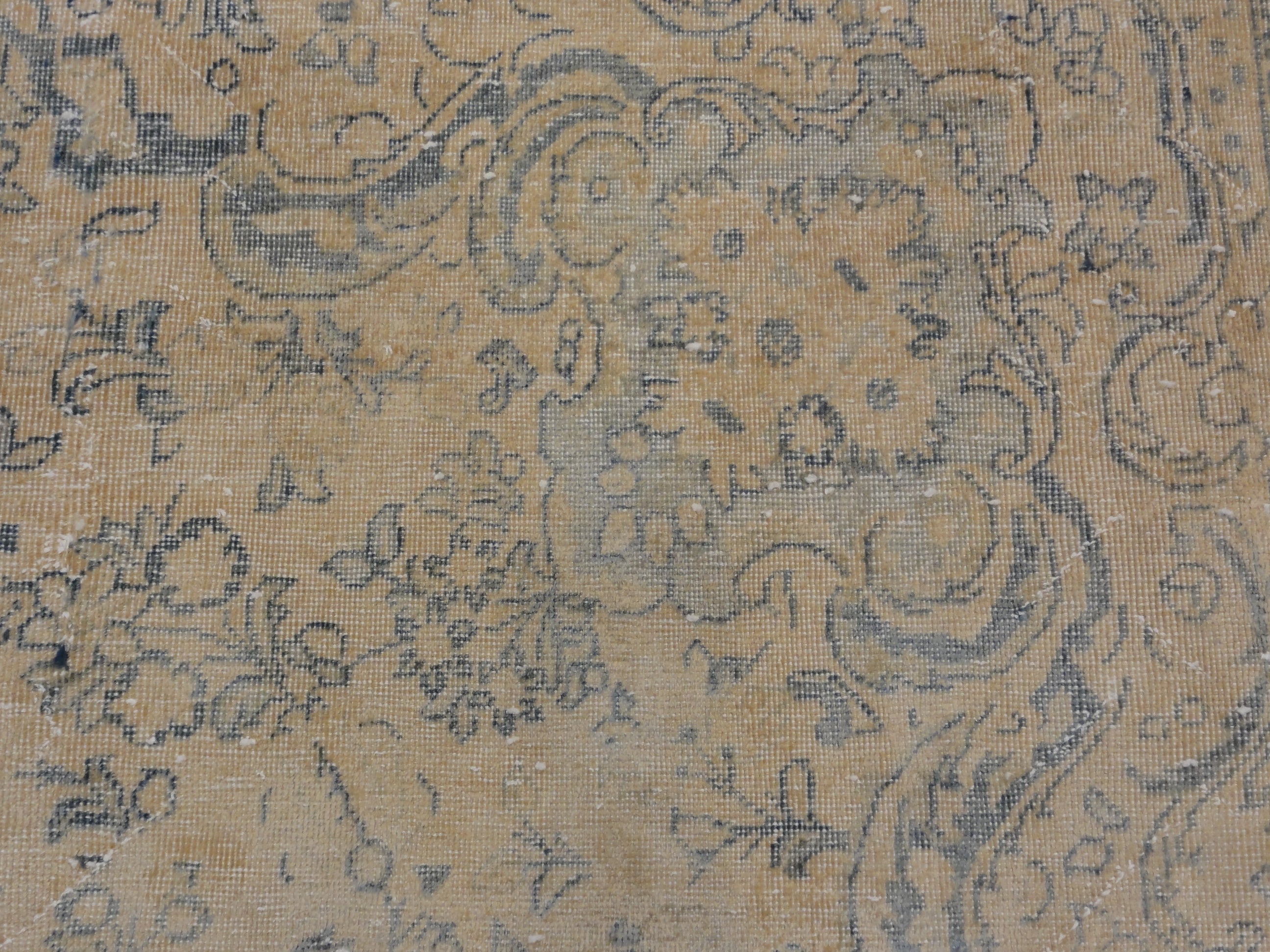 34863 Antique Tabriz