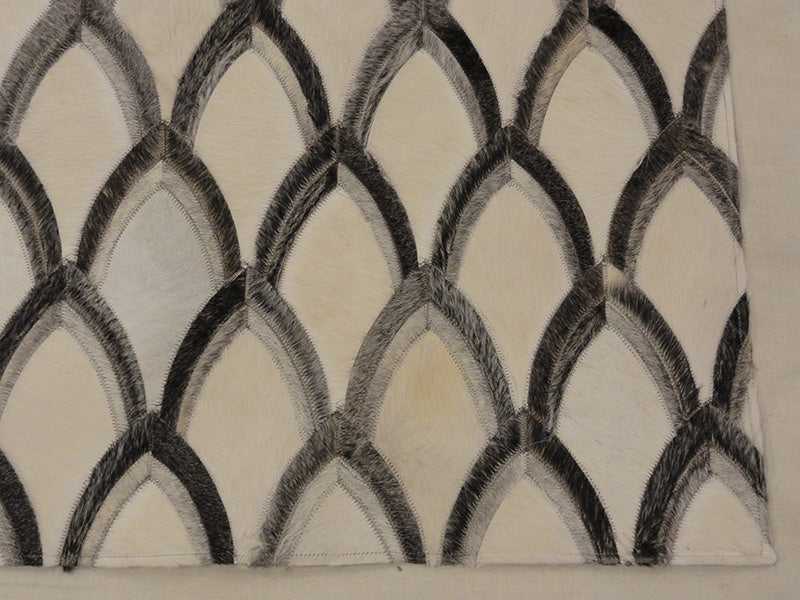 Scale Hide Rug 31424