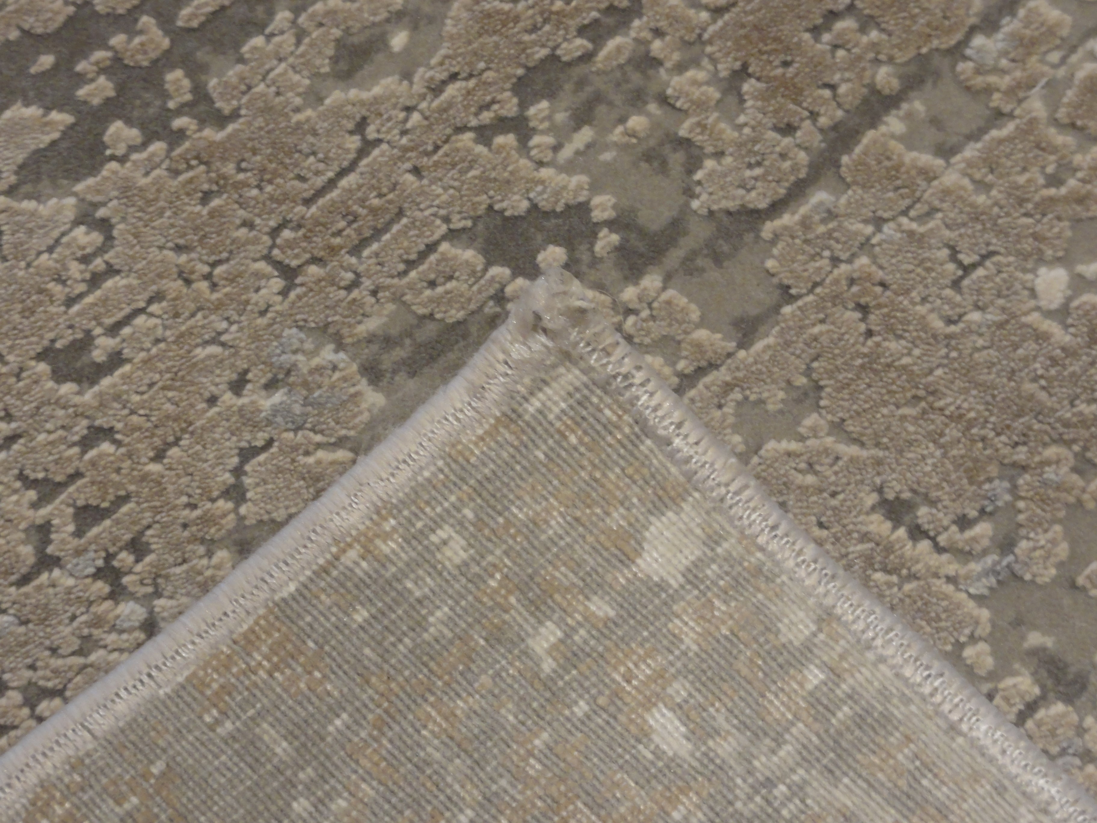 33012 Modern Ivory Sand Rug