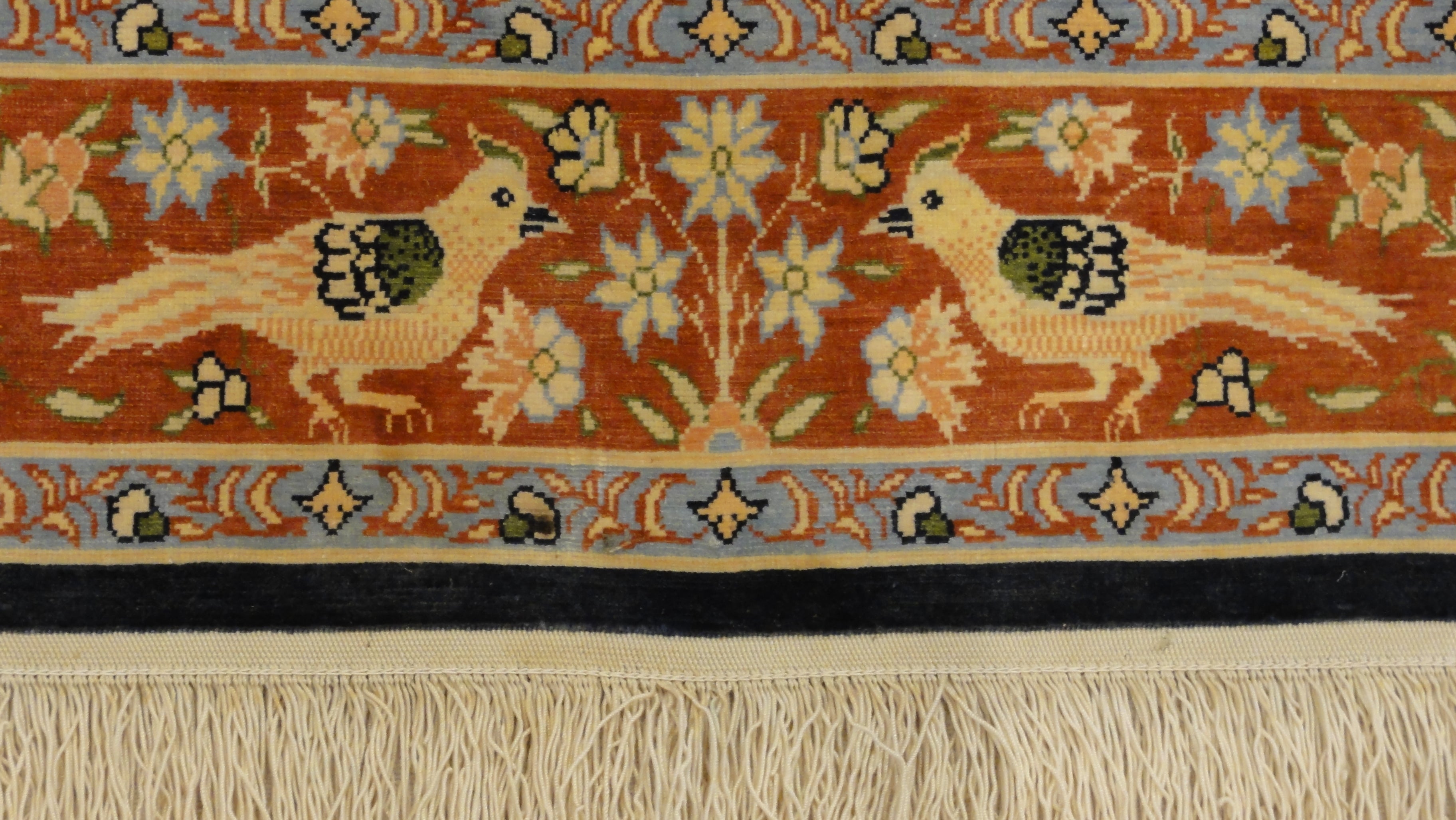 Vintage Silk Hereke 34525