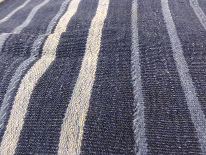 Mexican textile Rugs & More Oriental Carpets 32200