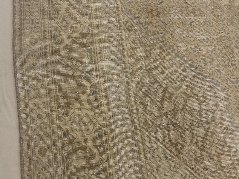 30192 Antique Persian Tabriz