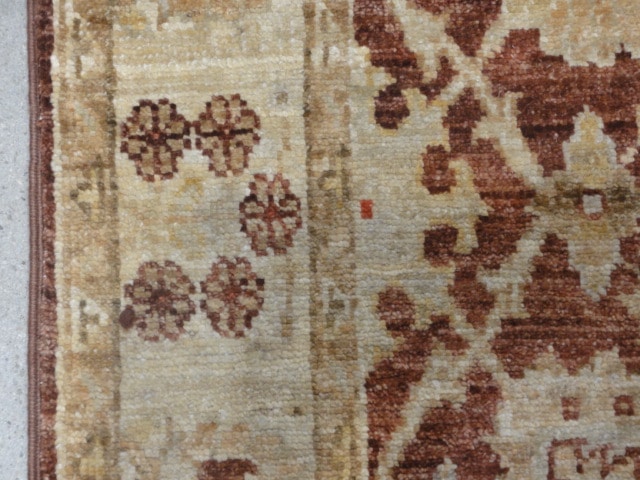 35586 Ziegler and Co. Runner