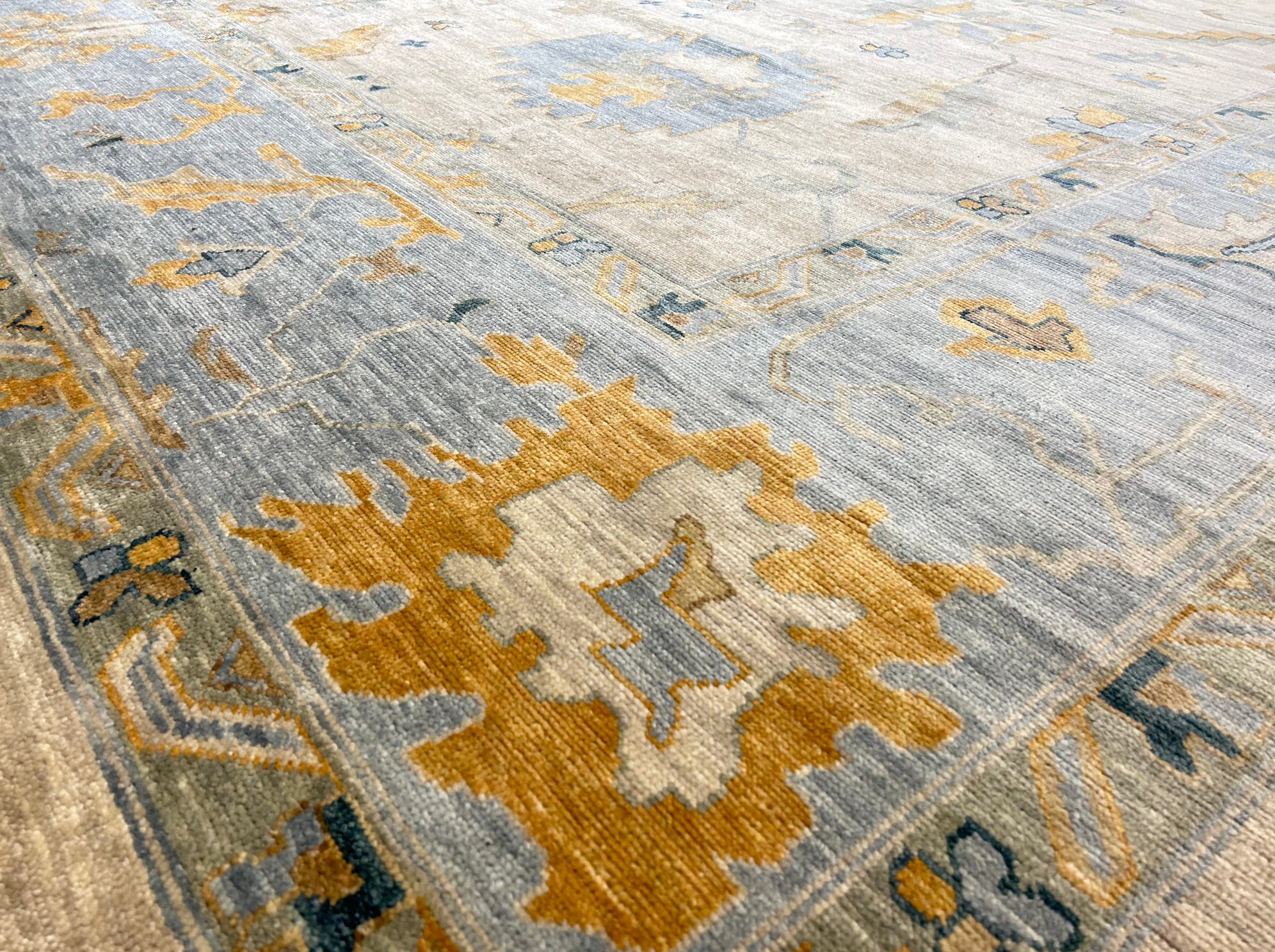 Fine Ziegler & Co. Usak 24254