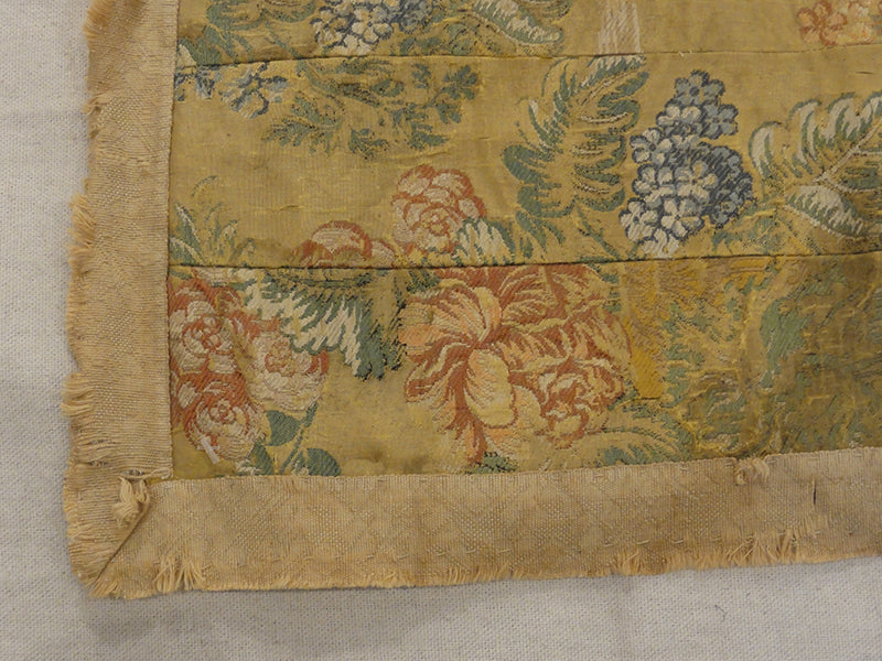 31766 17th Century Italian Silk Santos cover