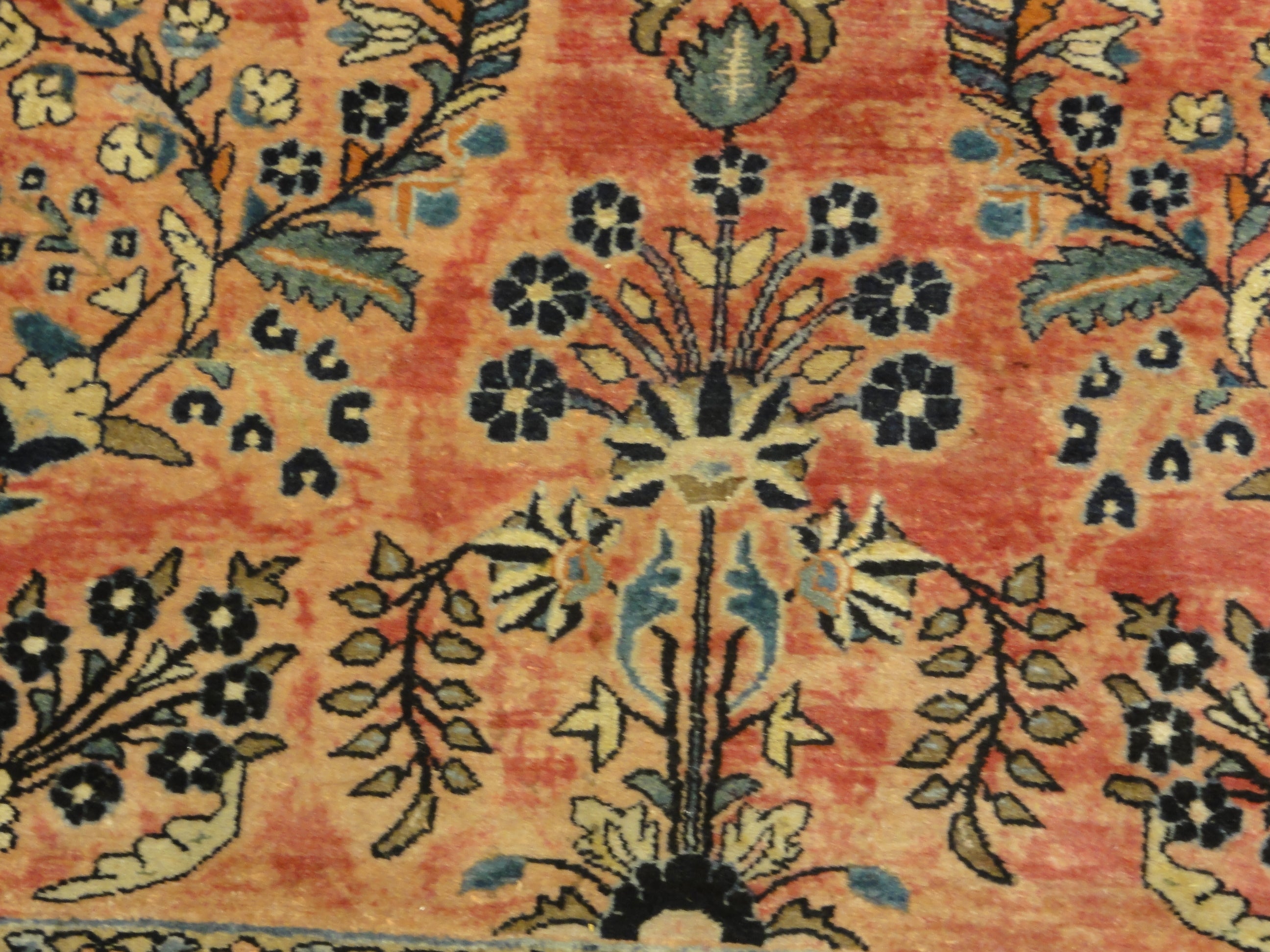Antique Sarouk Rug 32776