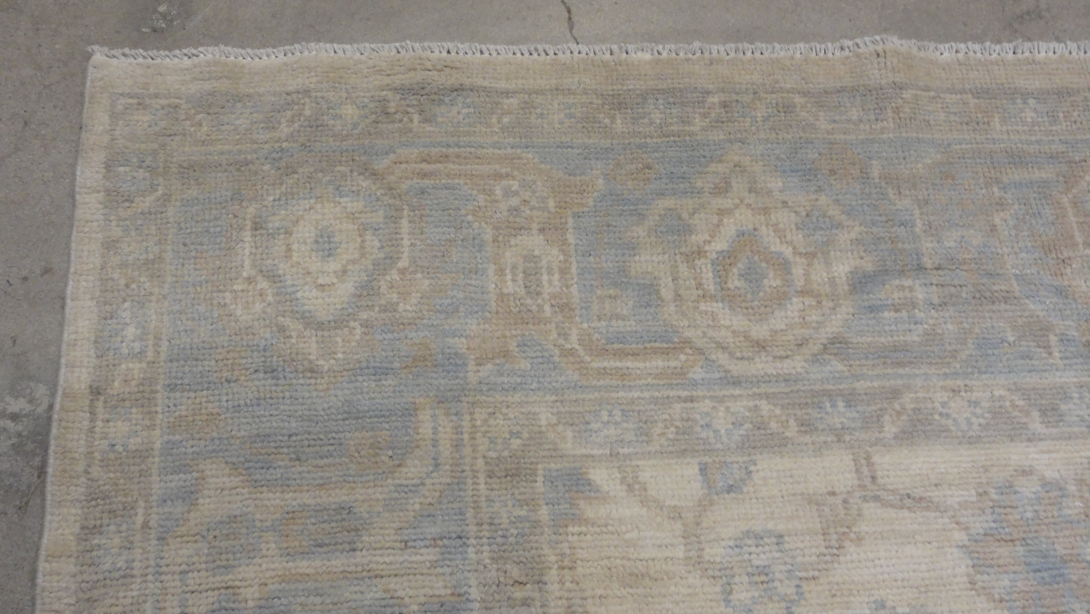 34298 Antiqued Angora Oushak