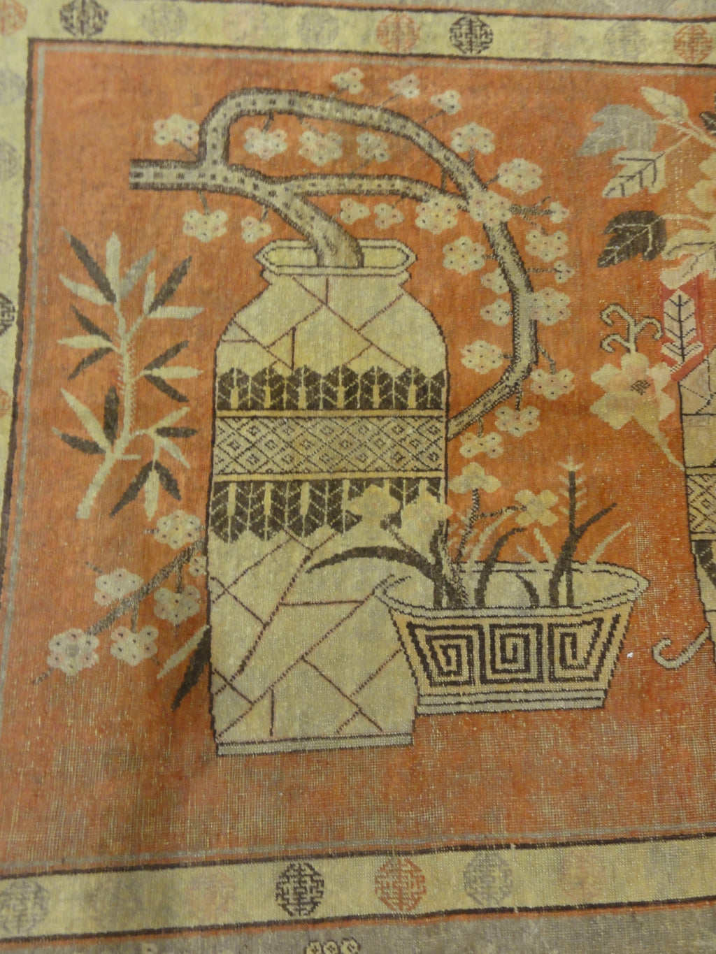 34948 Antique Samarkand Rug