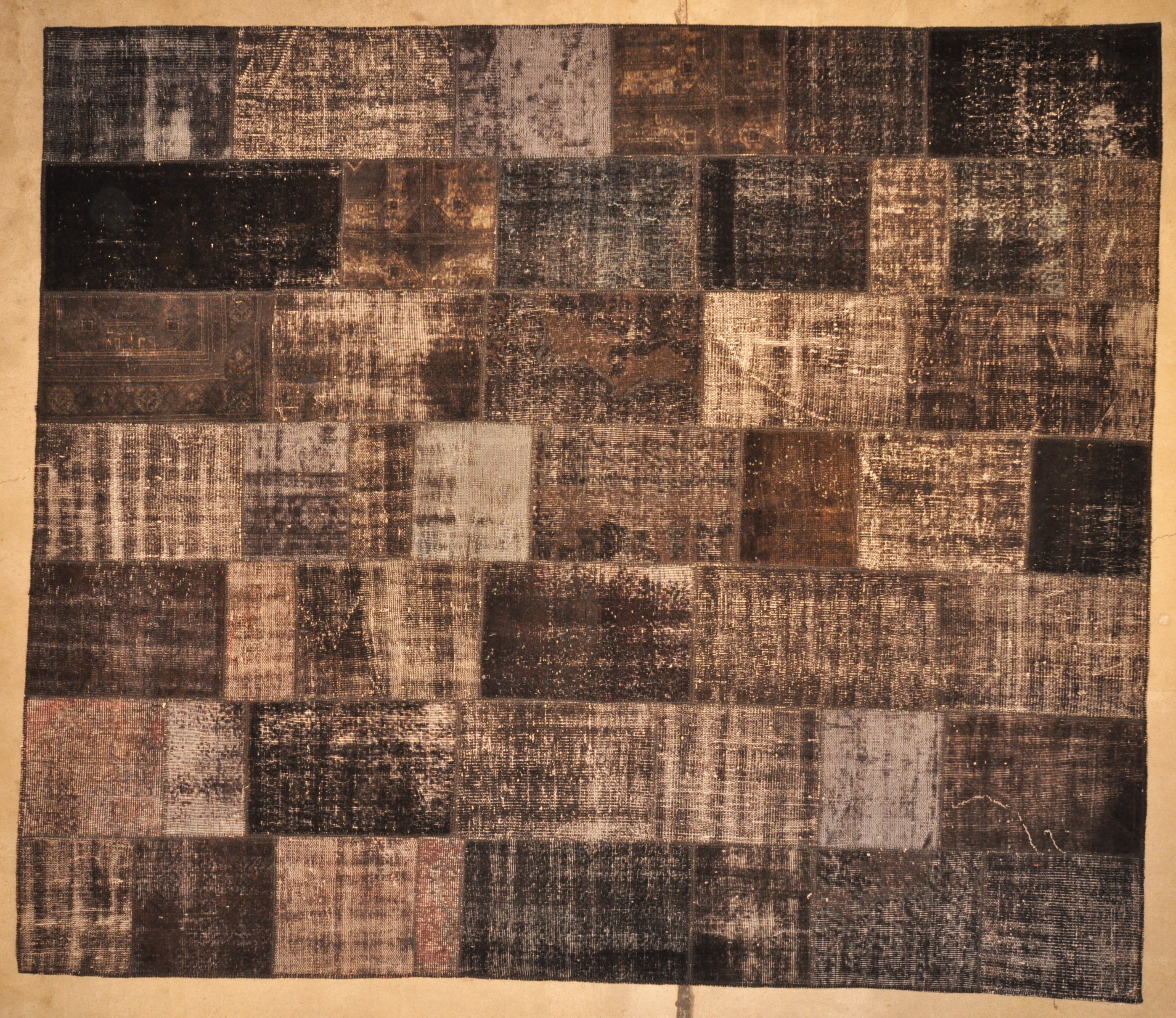 27591 Patchwork Black