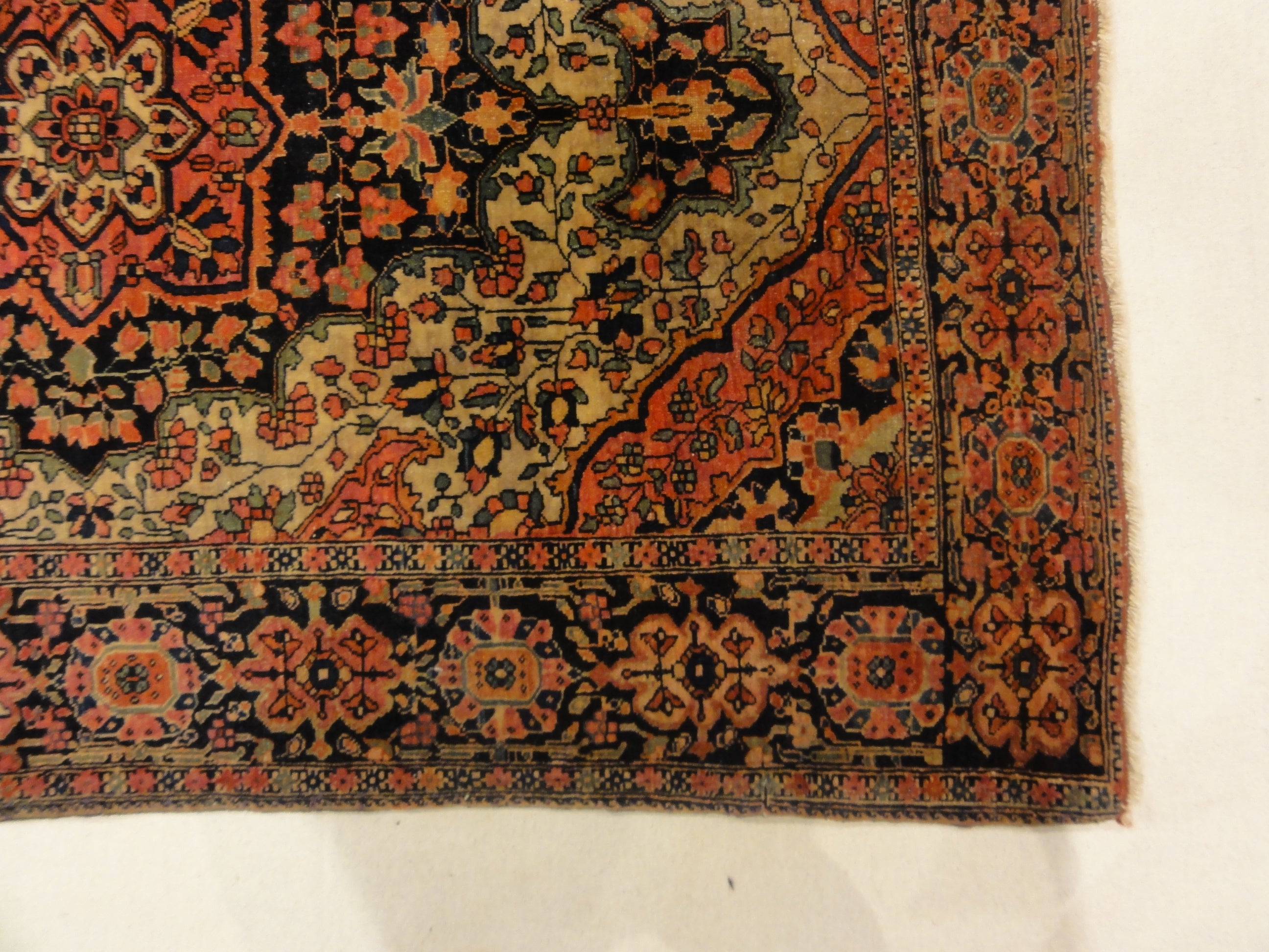 Antique Wool Sarouk Farahan 30039