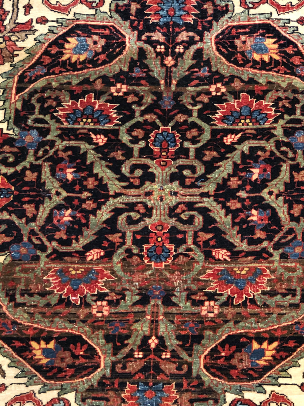 Antique Saruk Farahan Rug 37886