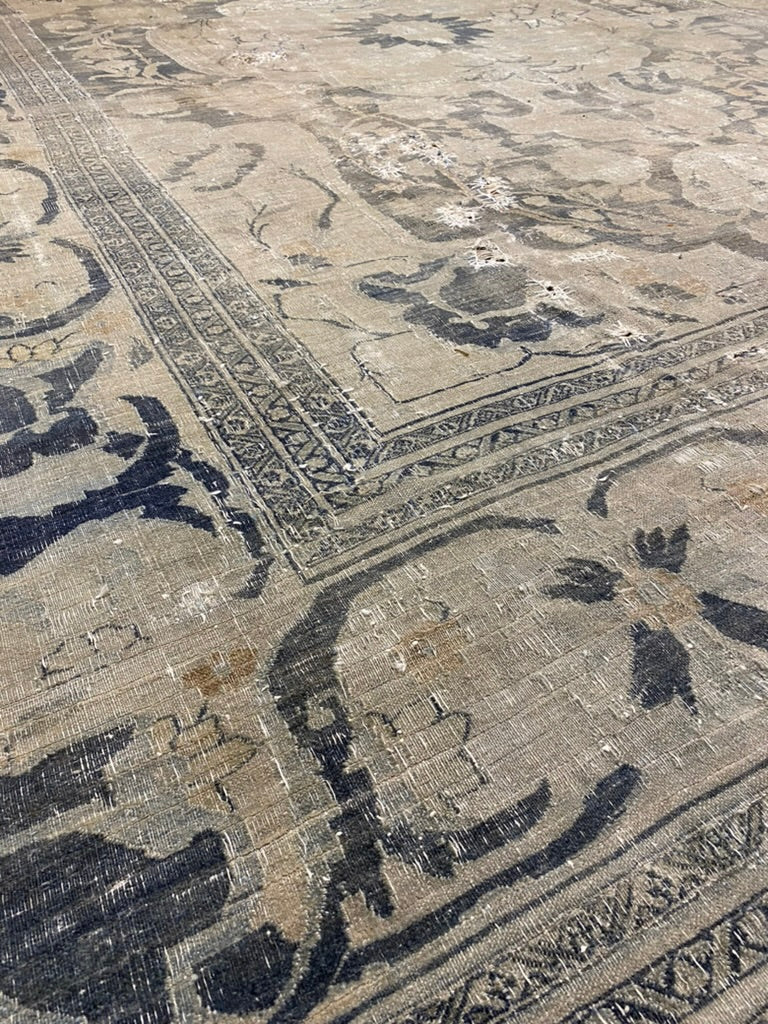 Antique Persian Dorokhsh 24331