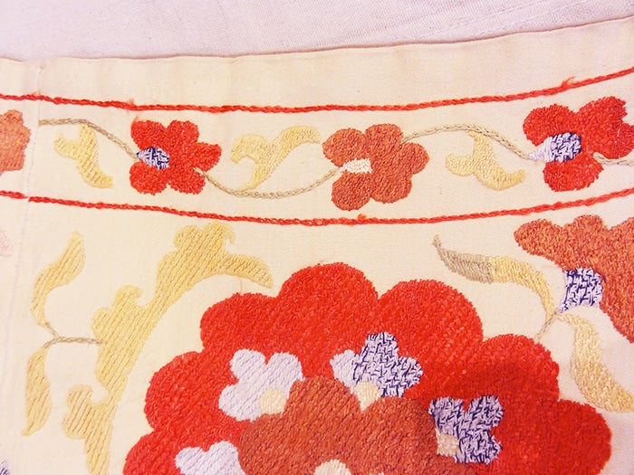 27685 Suzani Tapestry