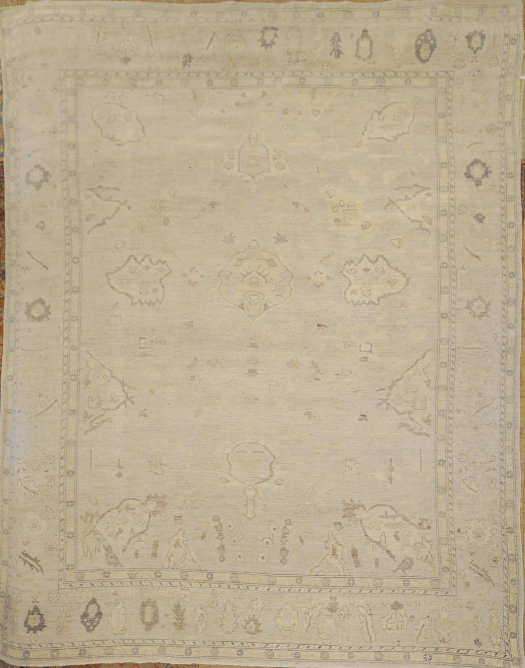 43949 Finest Oushak Rug
