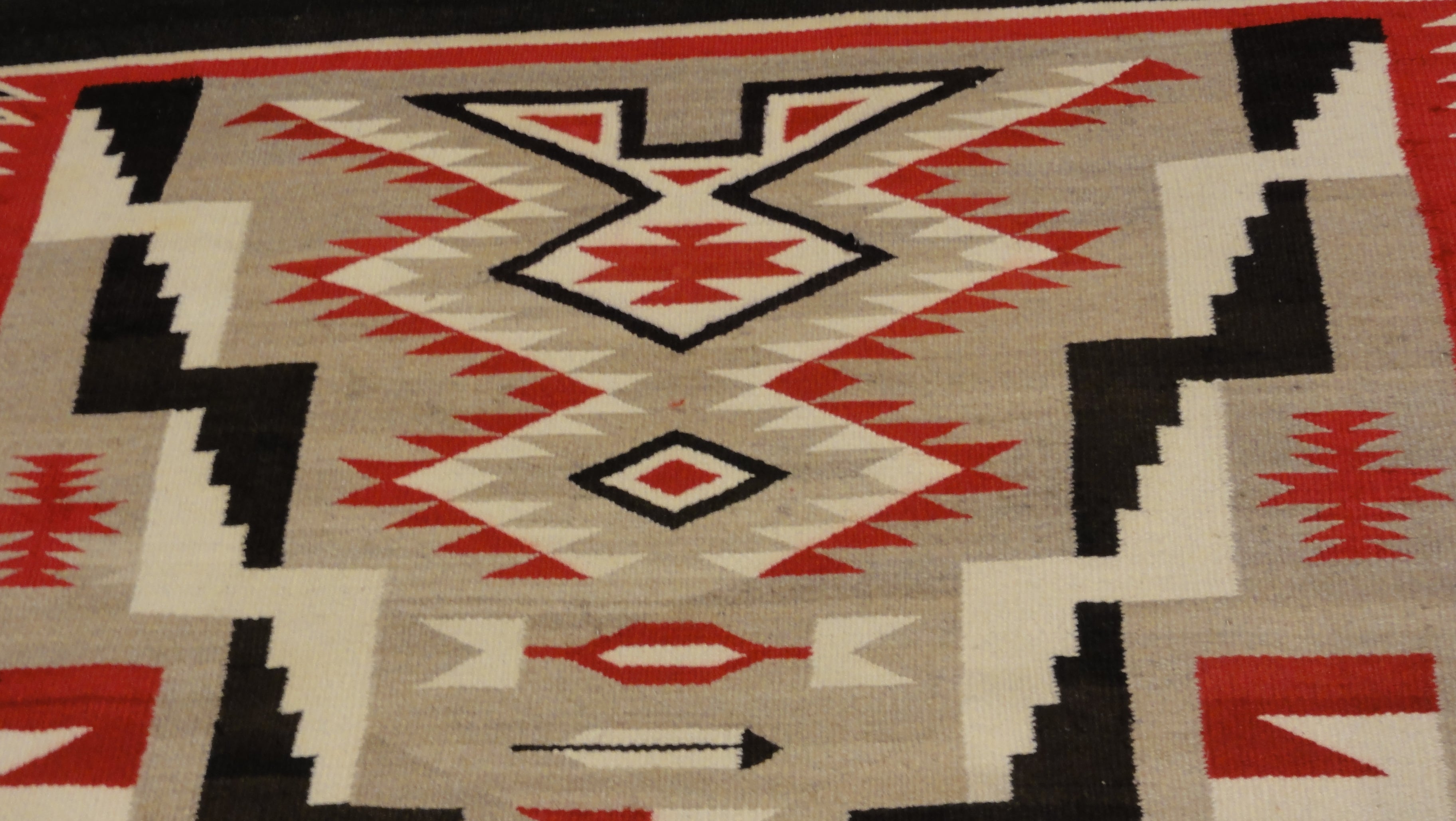 34602 Antique Navajo Rug
