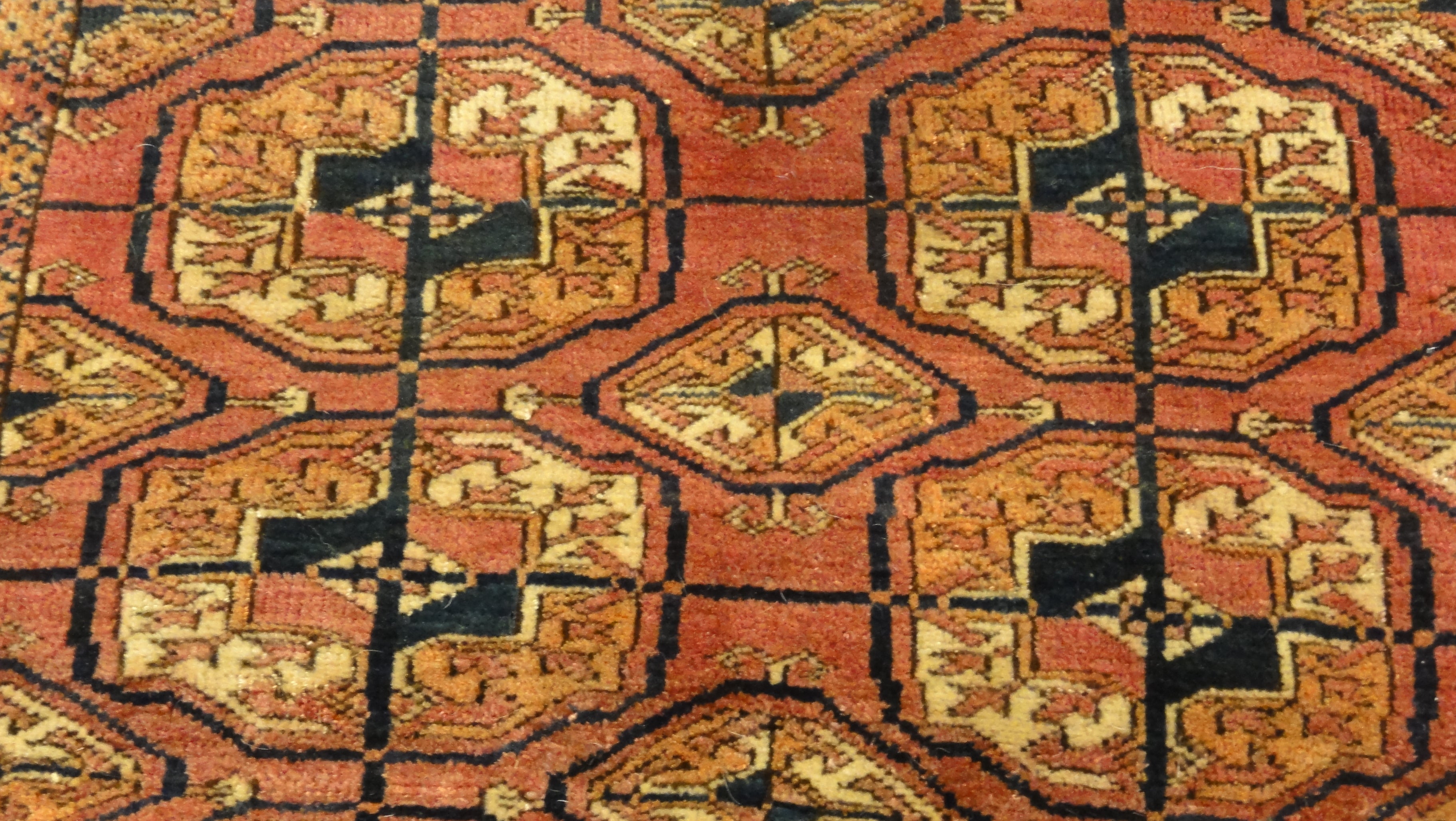 34610 Antique Turkoman