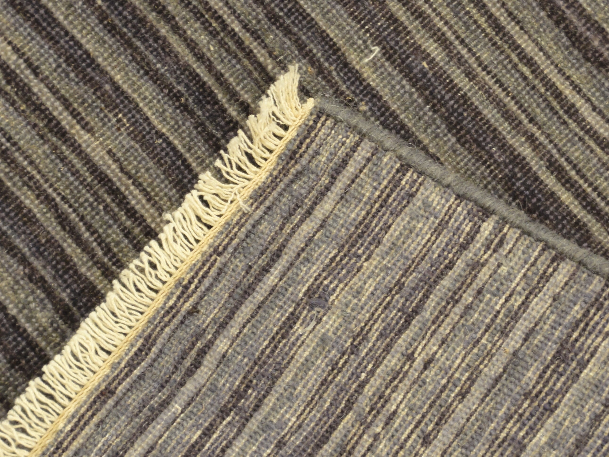 Fine Modern Stripe 30482