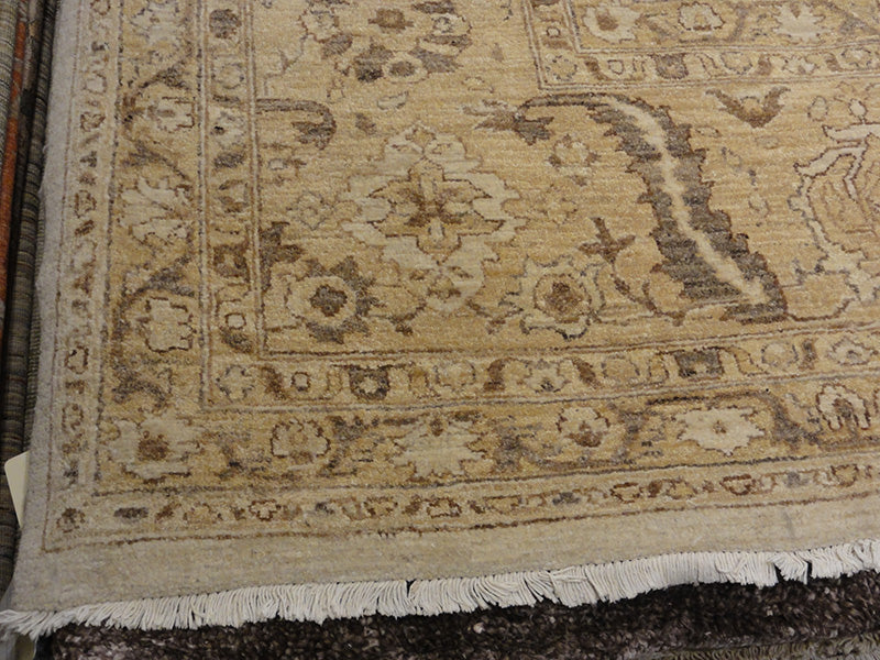 Unique Oushak Rug 28114