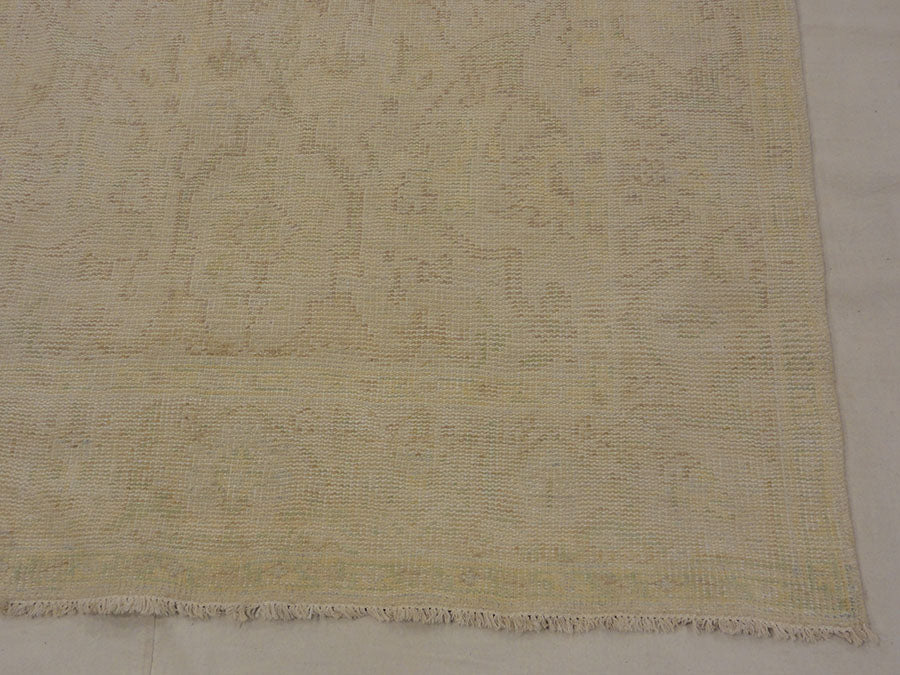 44905 Fine Montecito Usak Rug