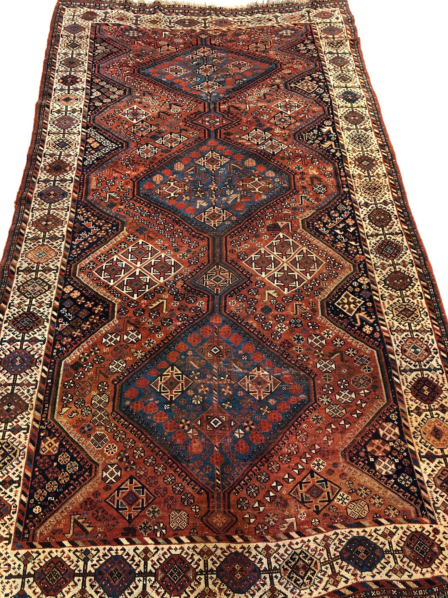 Antique-Qashqai-Shekarlou