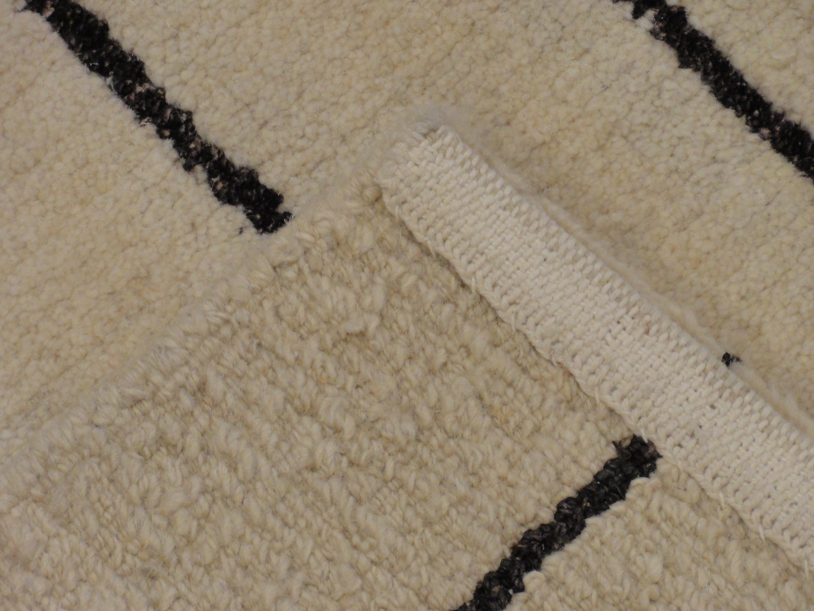 45302 Chant Black Laura Kirar