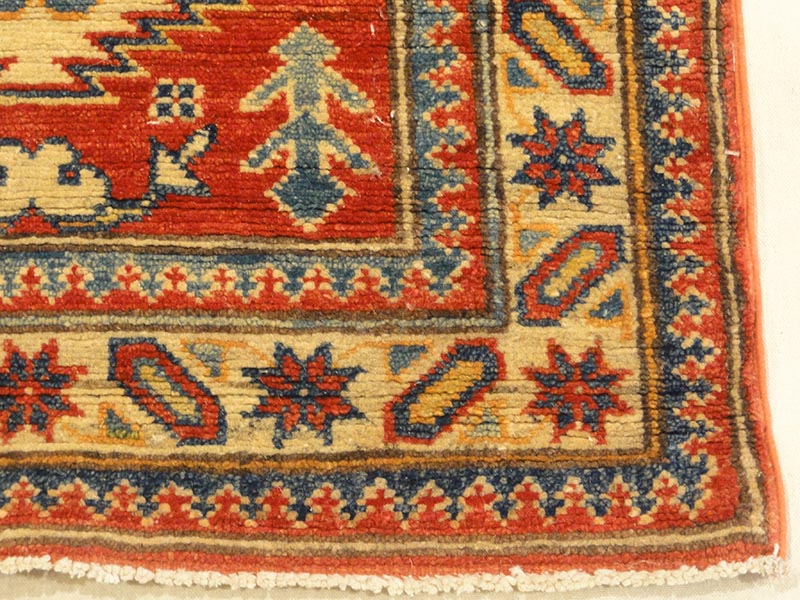 Fine Kazak Rug 32548