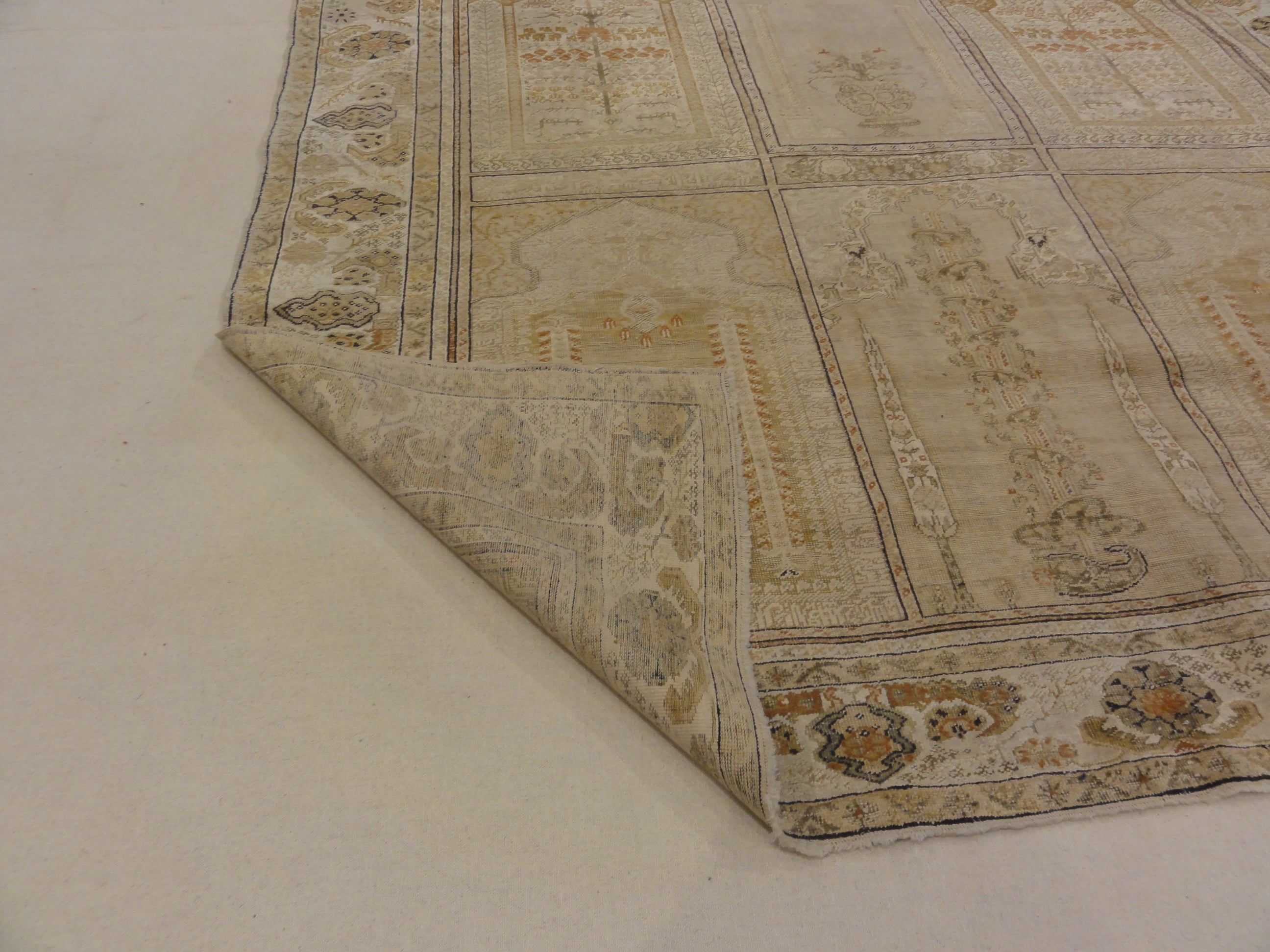 Antique Silk Kayseri Saf meditation rug 30040