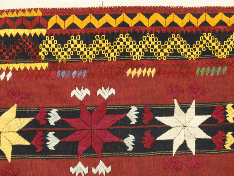 31763 Antique Uzbek Suzani